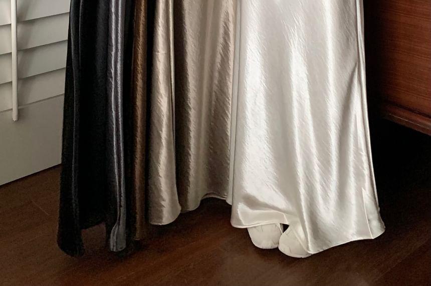 High Rise Satin Midi A-Line Skirt Product Image