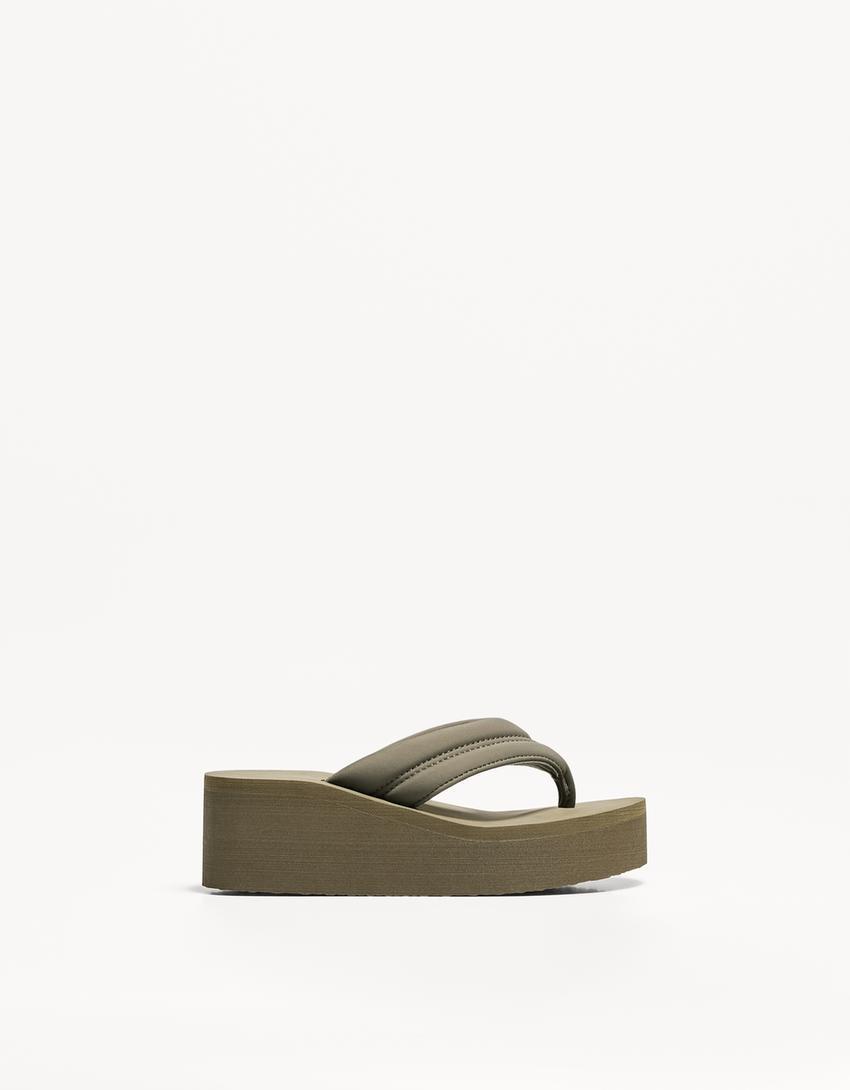 Quilted platform sandals Product Image
