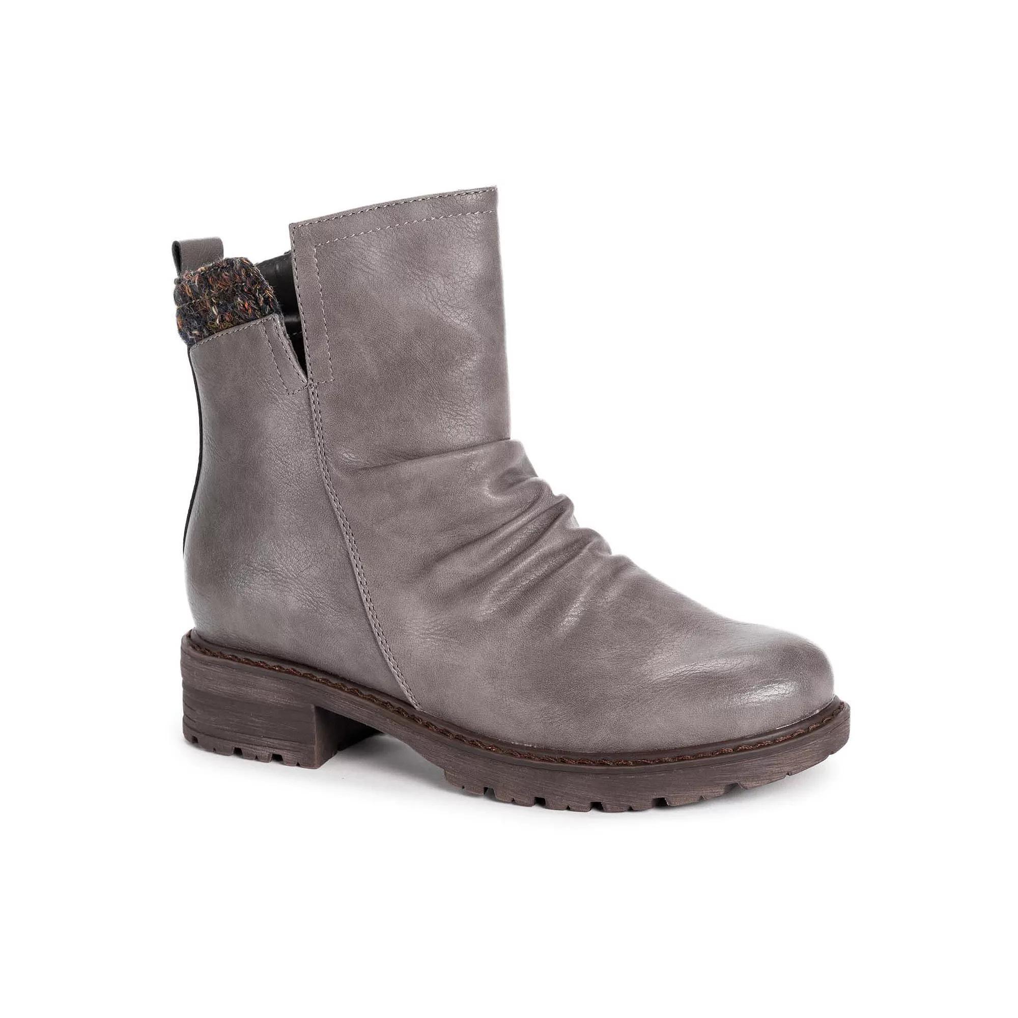 MUK LUKS Logger Banff Womens Ankle Boots Product Image