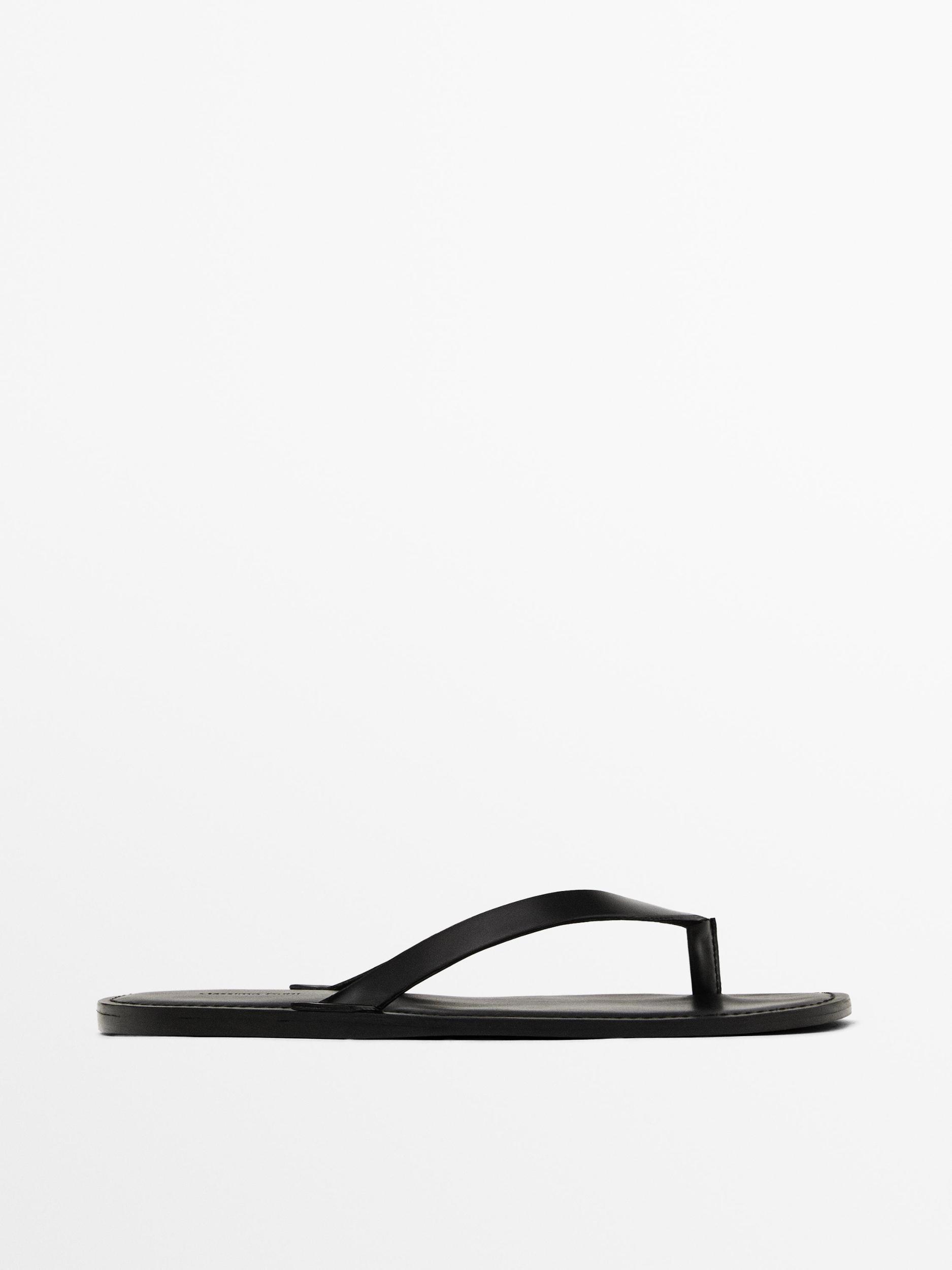 Leather sandals with toe divider Product Image