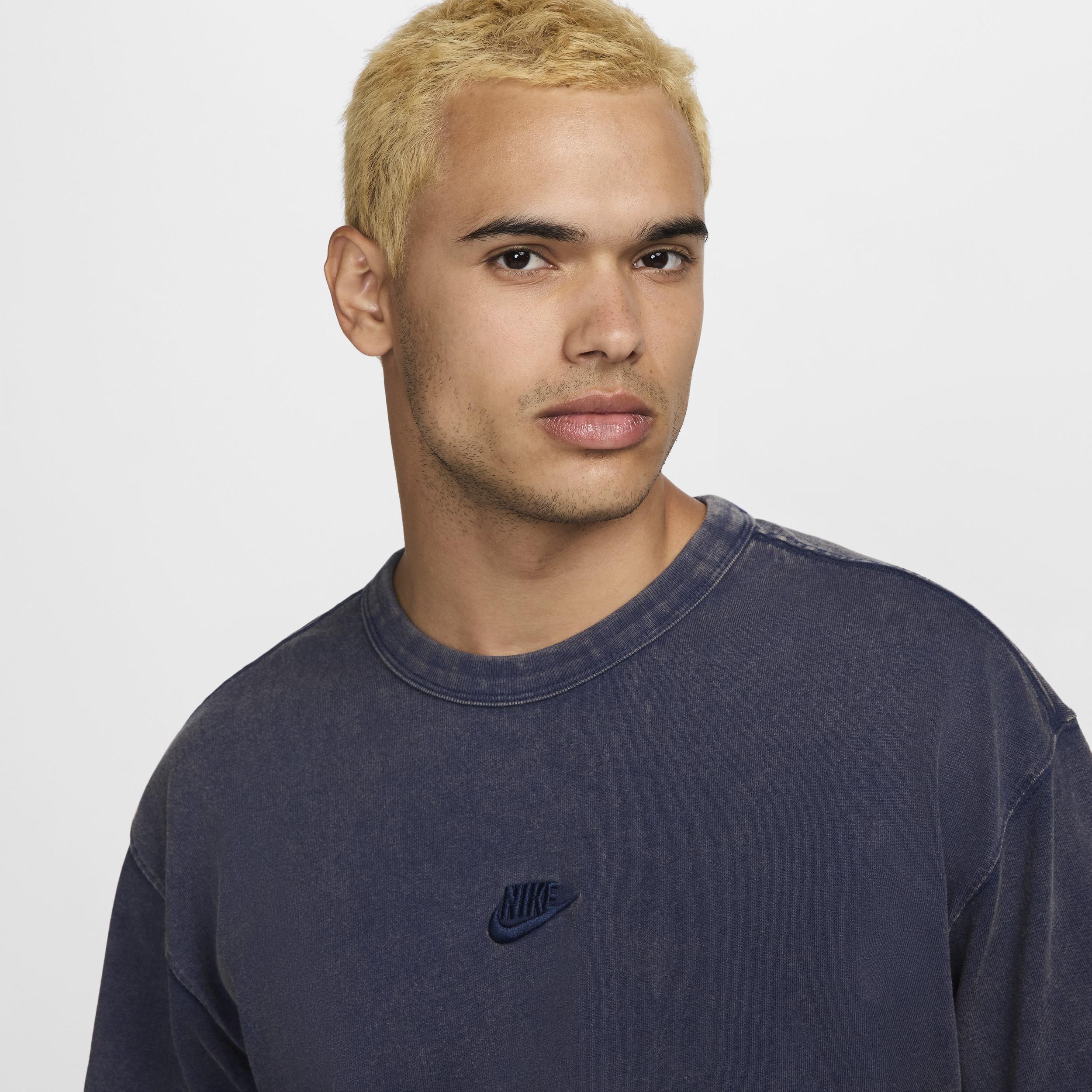 Nike Mens Sportswear Premium Essentials Logo T-Shirt Product Image