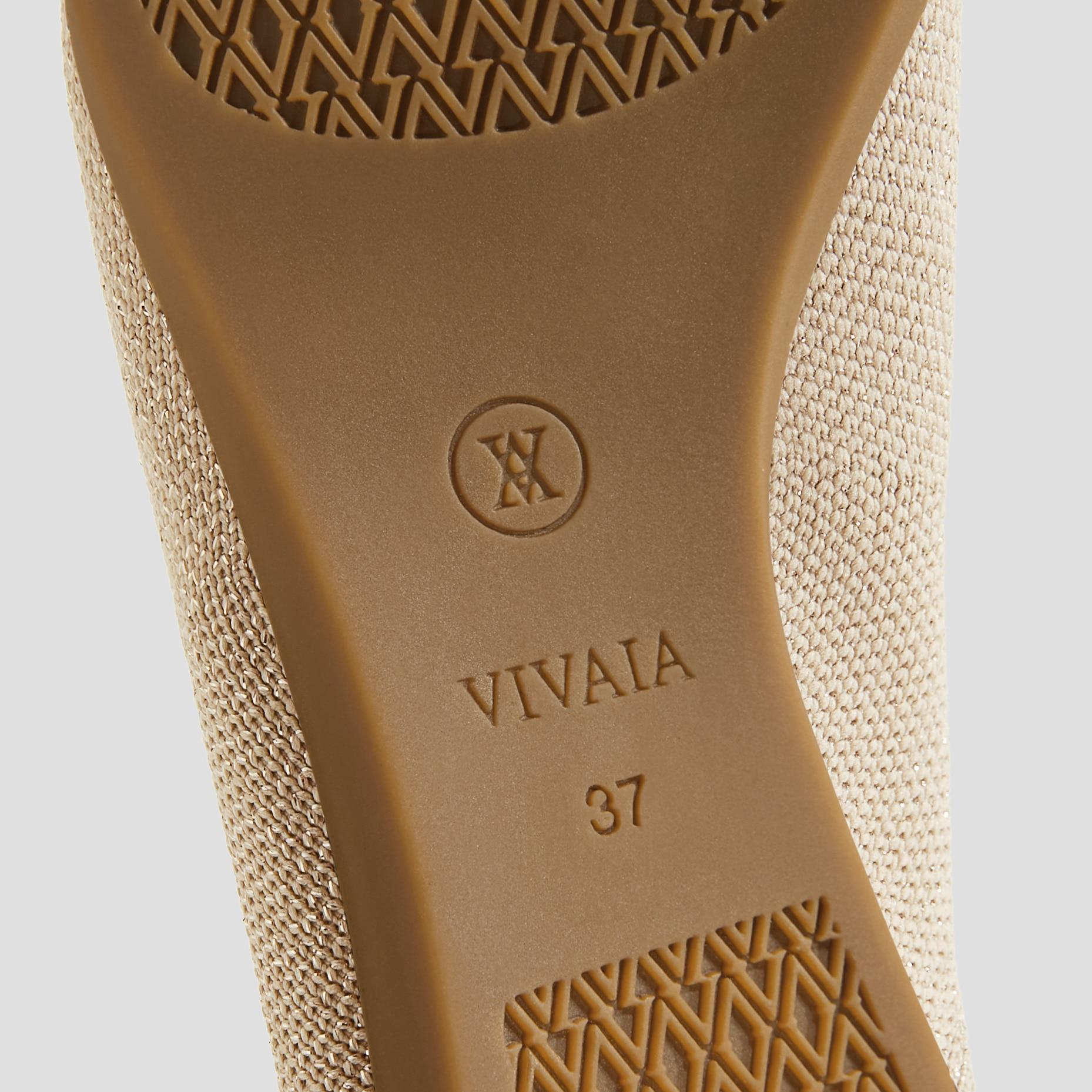 Pointed-Toe V-Cut Flats Product Image