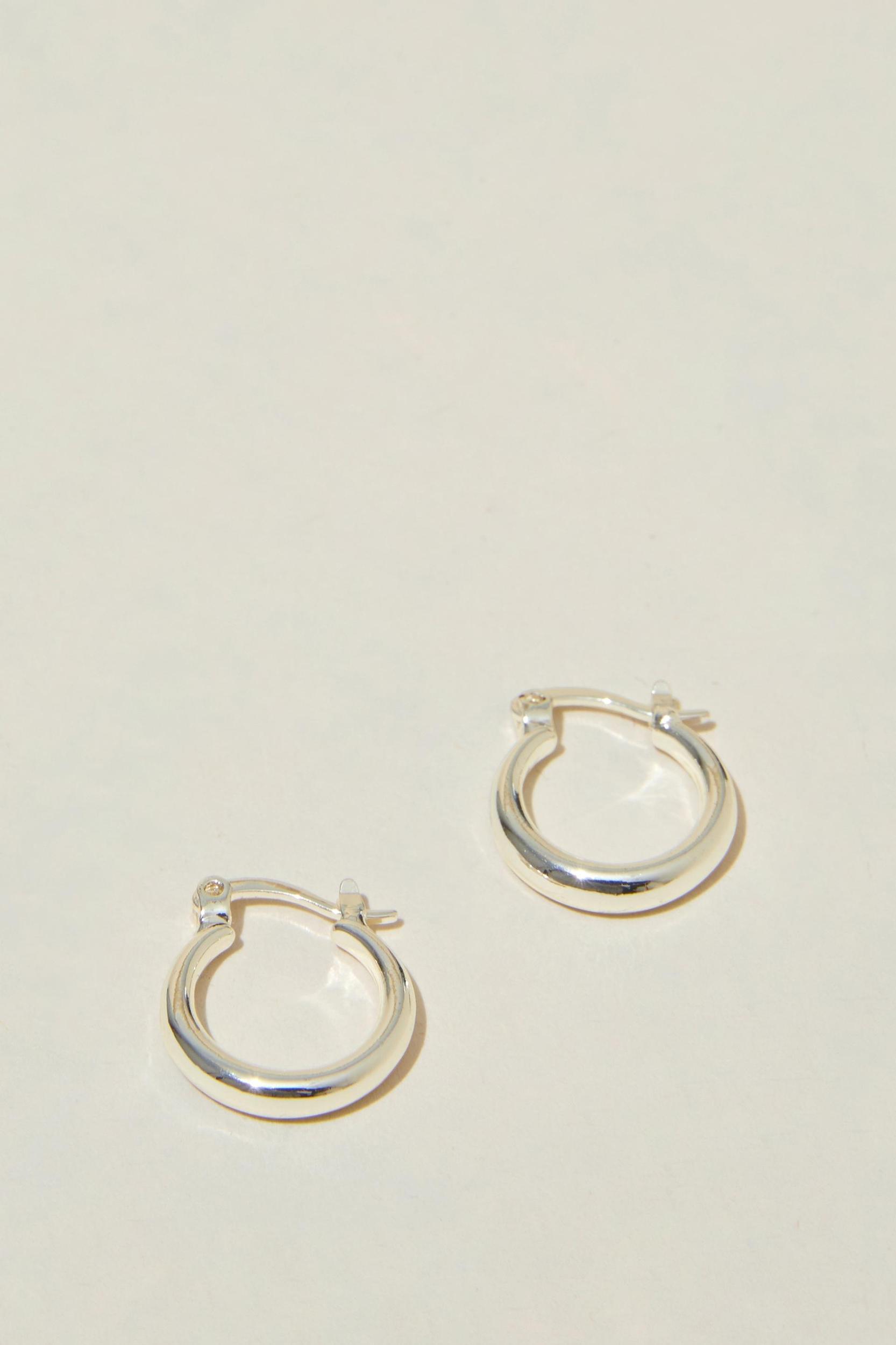 Small Hoop Earring Product Image