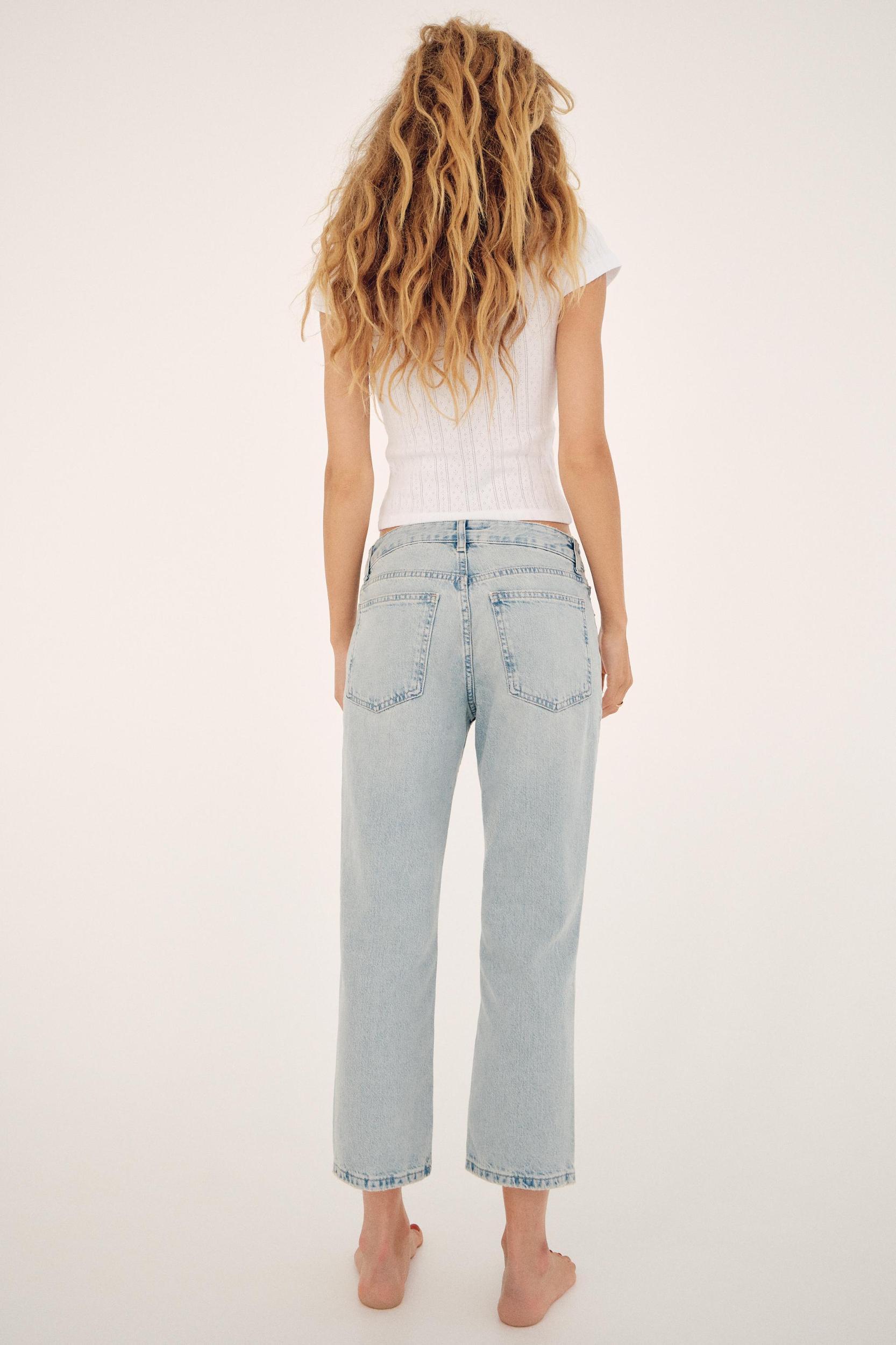 TRF LOW RISE STRAIGHT CUT CROPPED JEANS Product Image