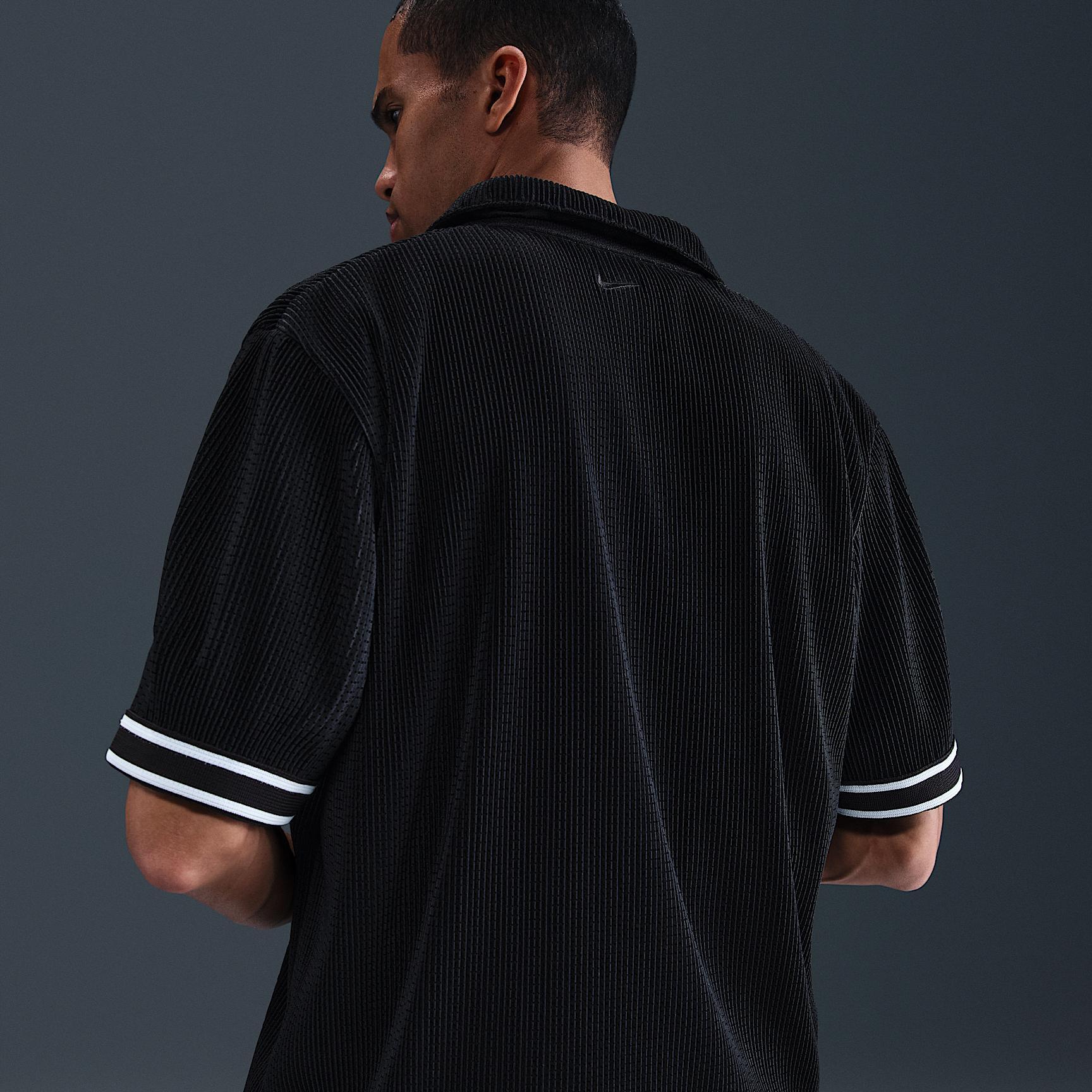 Nike Men's Kobe Pleated Short-Sleeve Basketball Top Product Image