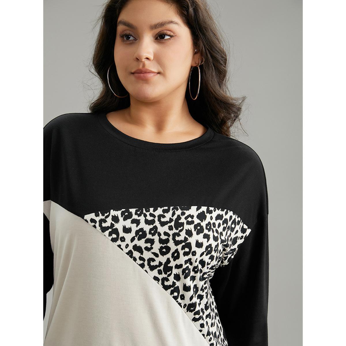 Plus Size Leopard Print Colorblock Patchwork T-shirt Black Women Casual Contrast Patchwork Round Neck Dailywear T-shirts BloomChic 26/4X Product Image