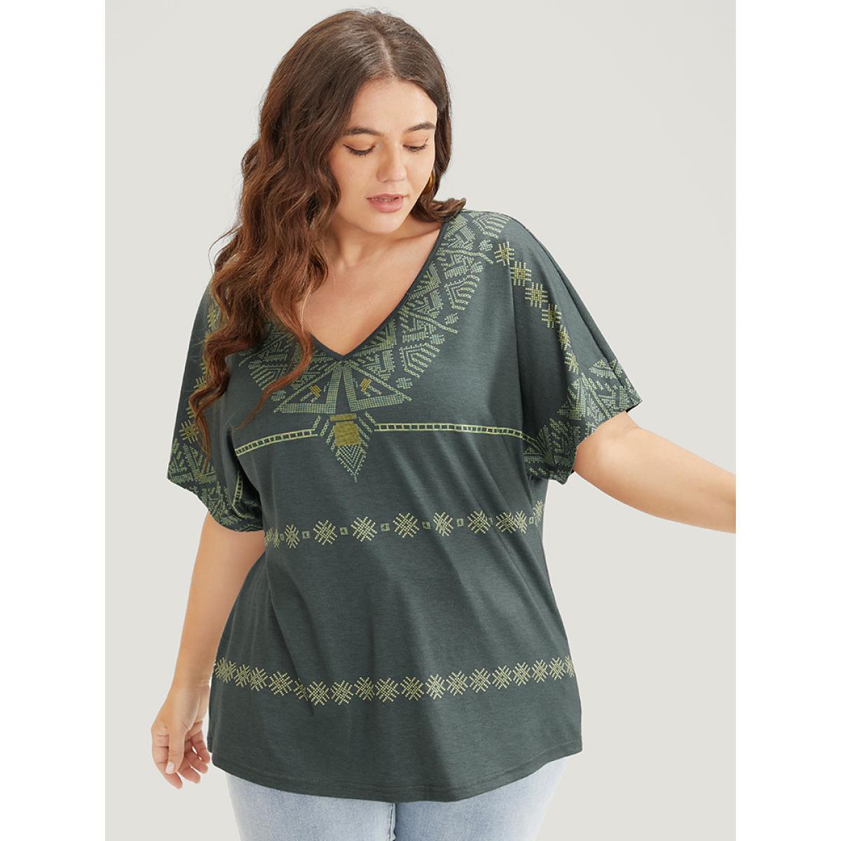 Plus Size Geometric Print Dolman Sleeve V Neck T-shirt ArmyGreen Women Casual Geometric V-neck Dailywear T-shirts BloomChic 18-20/2X Product Image