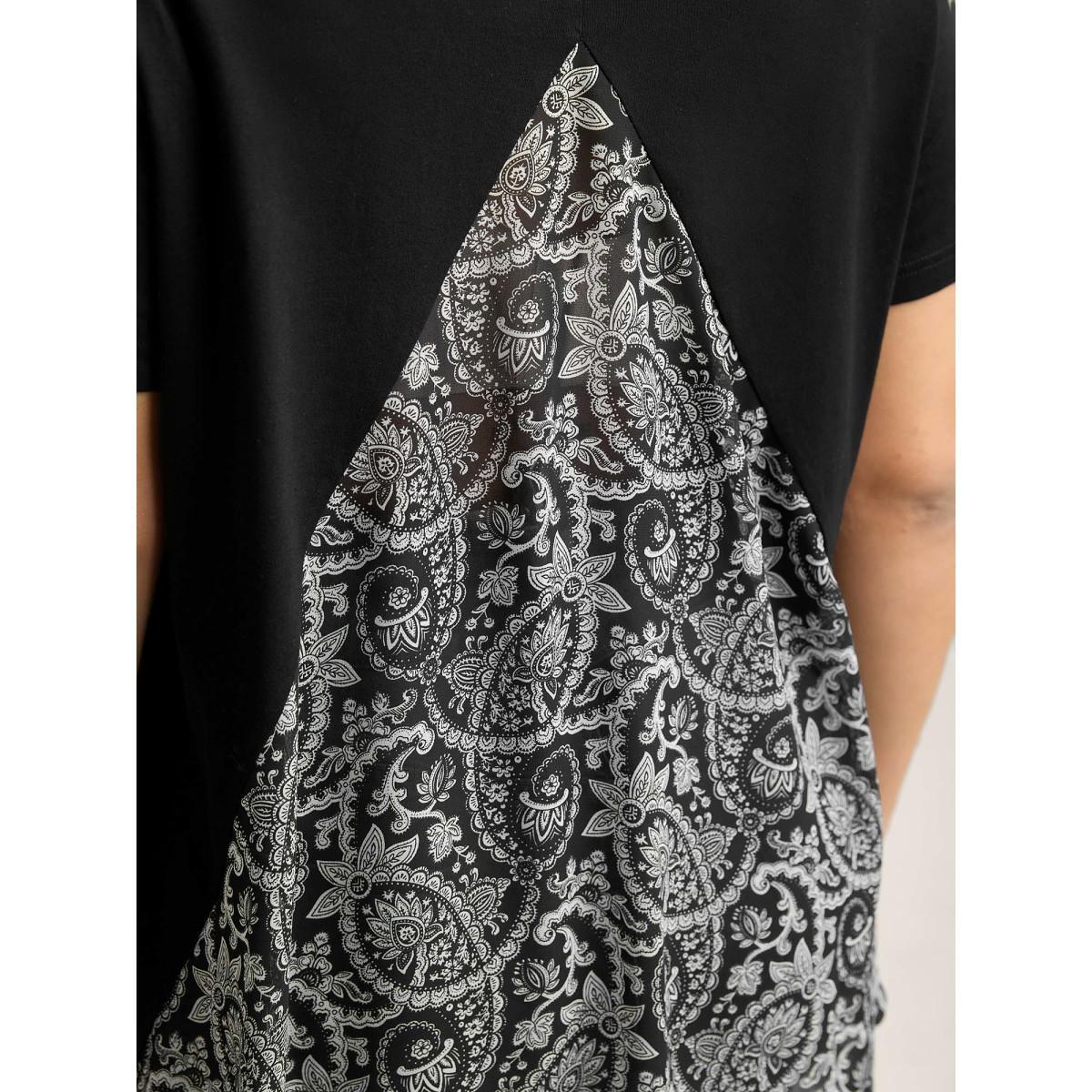 Plus Size Paisley Print Crew Neck Spliced T-Shirt Black Women Contrast Round Neck Everyday-Casual T-shirts BloomChic 18-20/2X Product Image