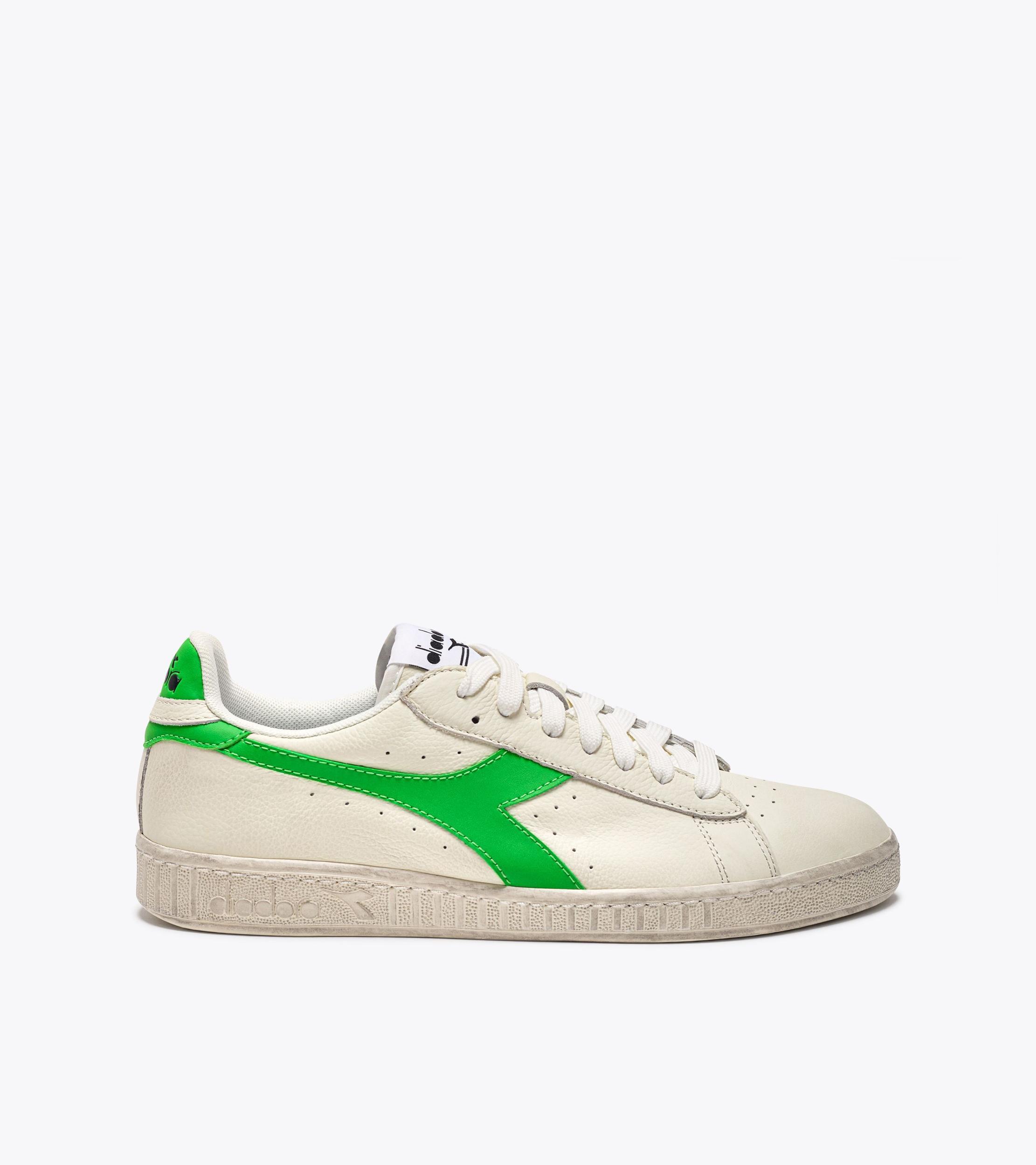 GAME L LOW FLUO WAXED Product Image