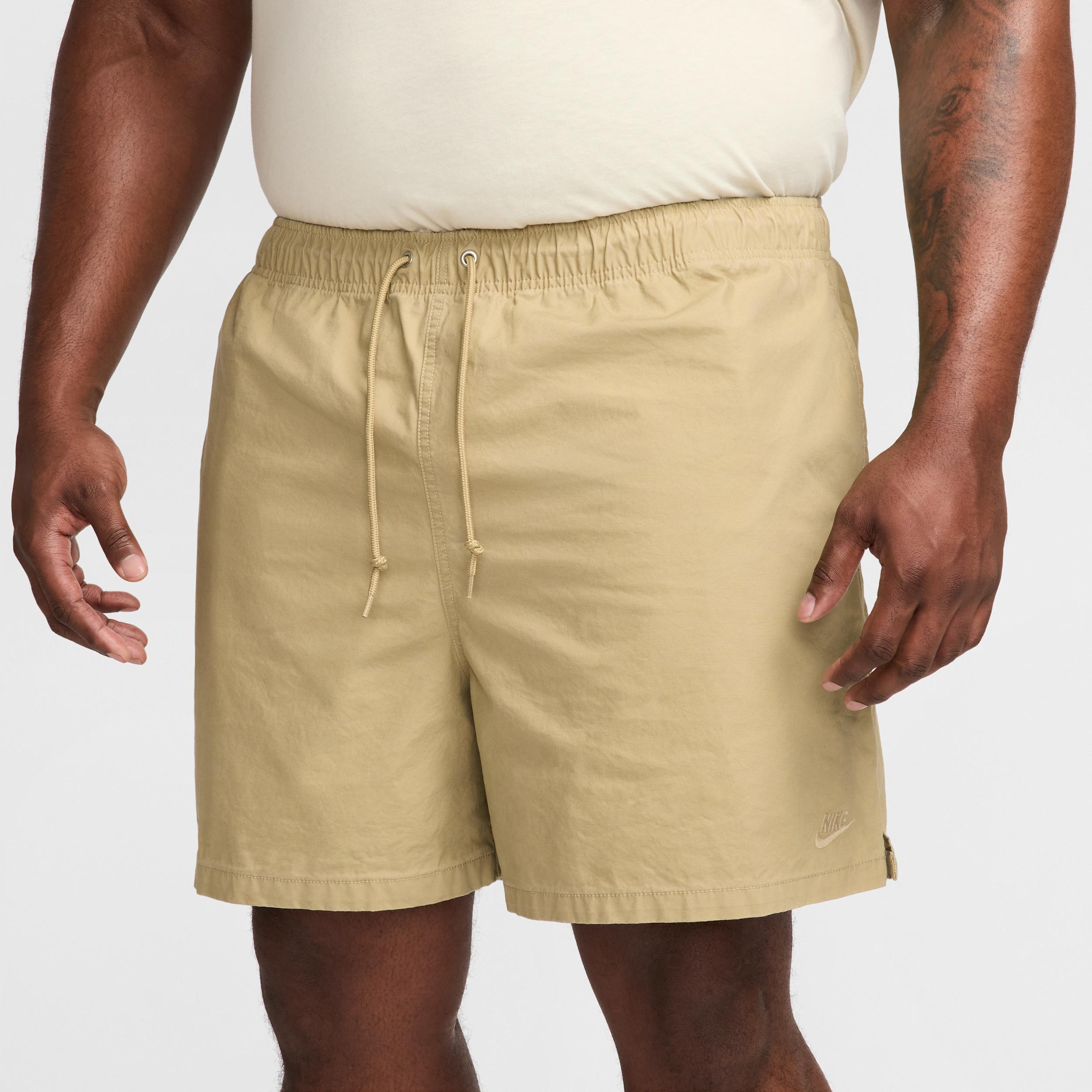 Nike Men's Club Flow Shorts Product Image