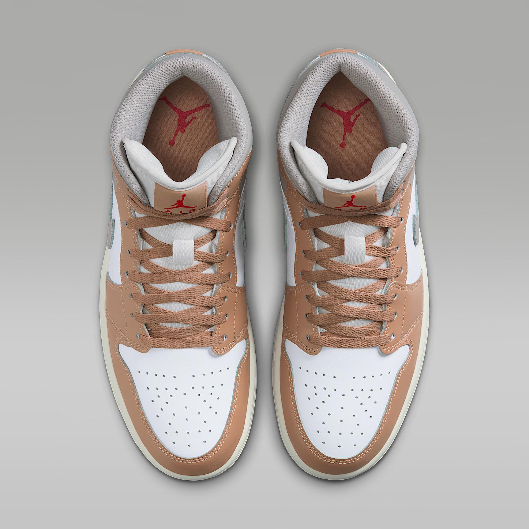 Men's Air Jordan 1 Mid Shoes Product Image