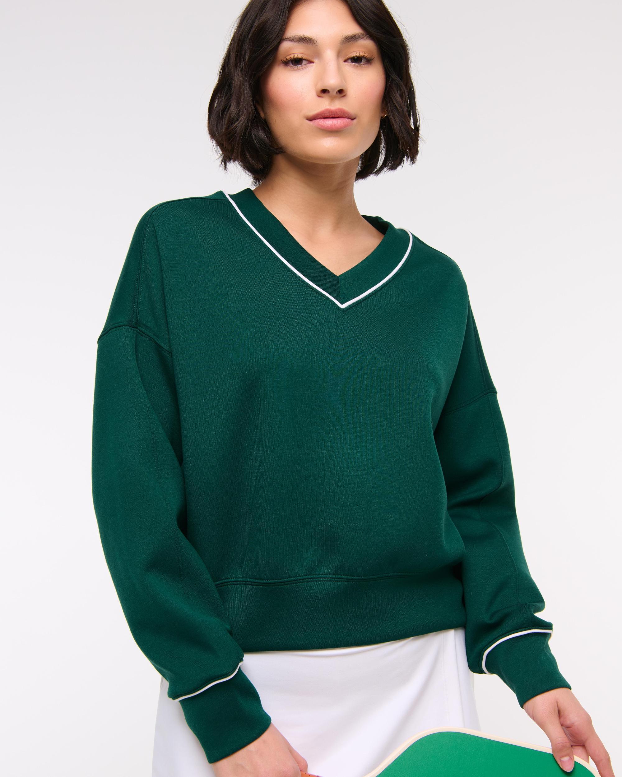 YPB neoKNIT V-Neck Product Image
