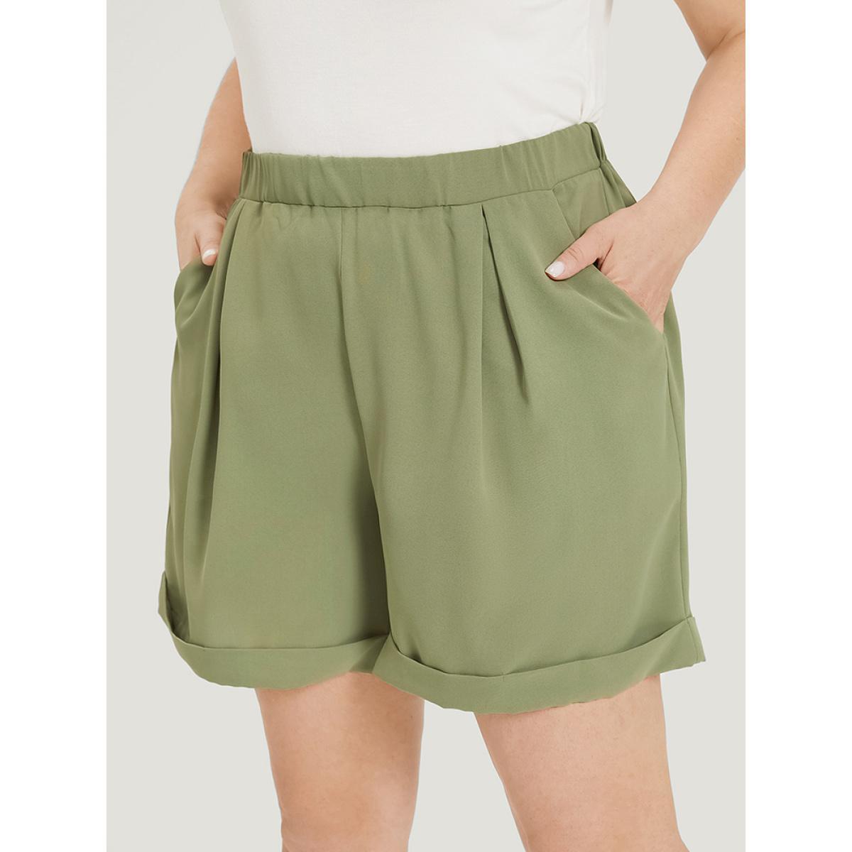 Plus Size Solid Pocket Pleated Roll Hem Elastic Waist Shorts Women Mint Elegant Plain Dailywear Shorts BloomChic 26/4X Product Image
