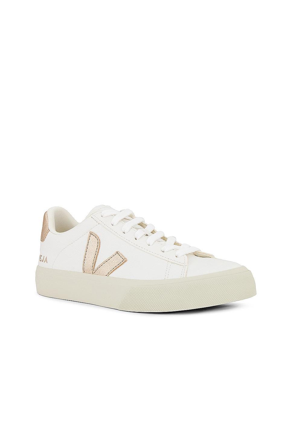 Campo Sneaker Veja Product Image