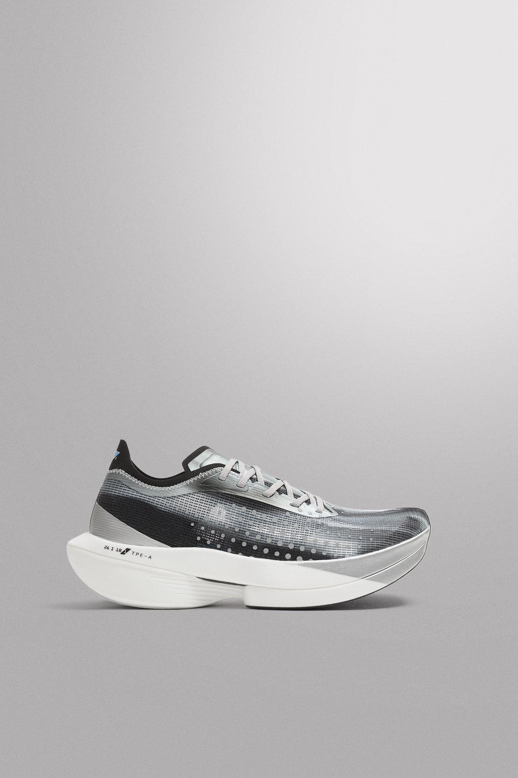 LONG DISTANCE RUNNING SNEAKERS Product Image