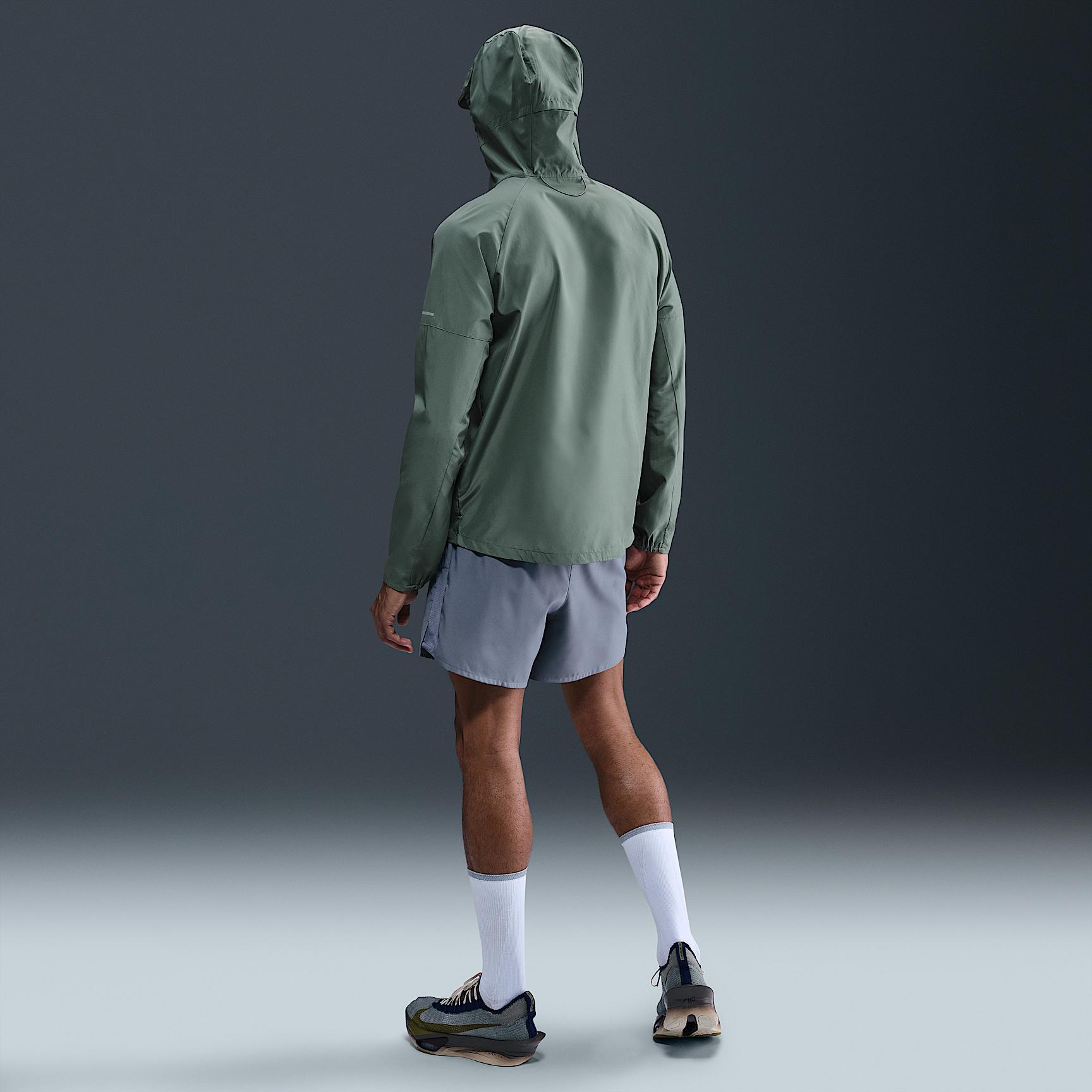 Nike Men's Miler Repel Running Jacket Product Image