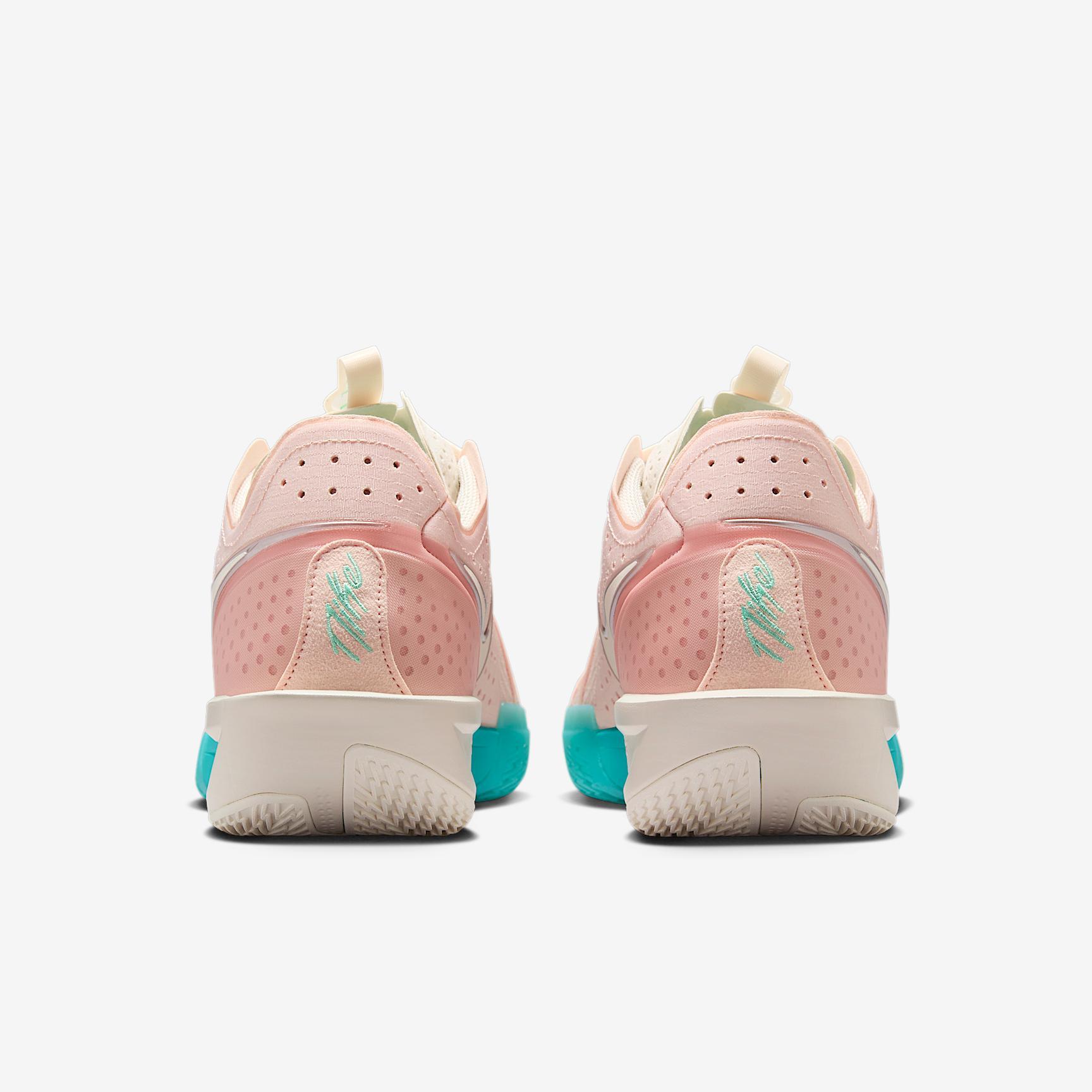 Nike G.T. Cut 3 Basketball Shoes Product Image