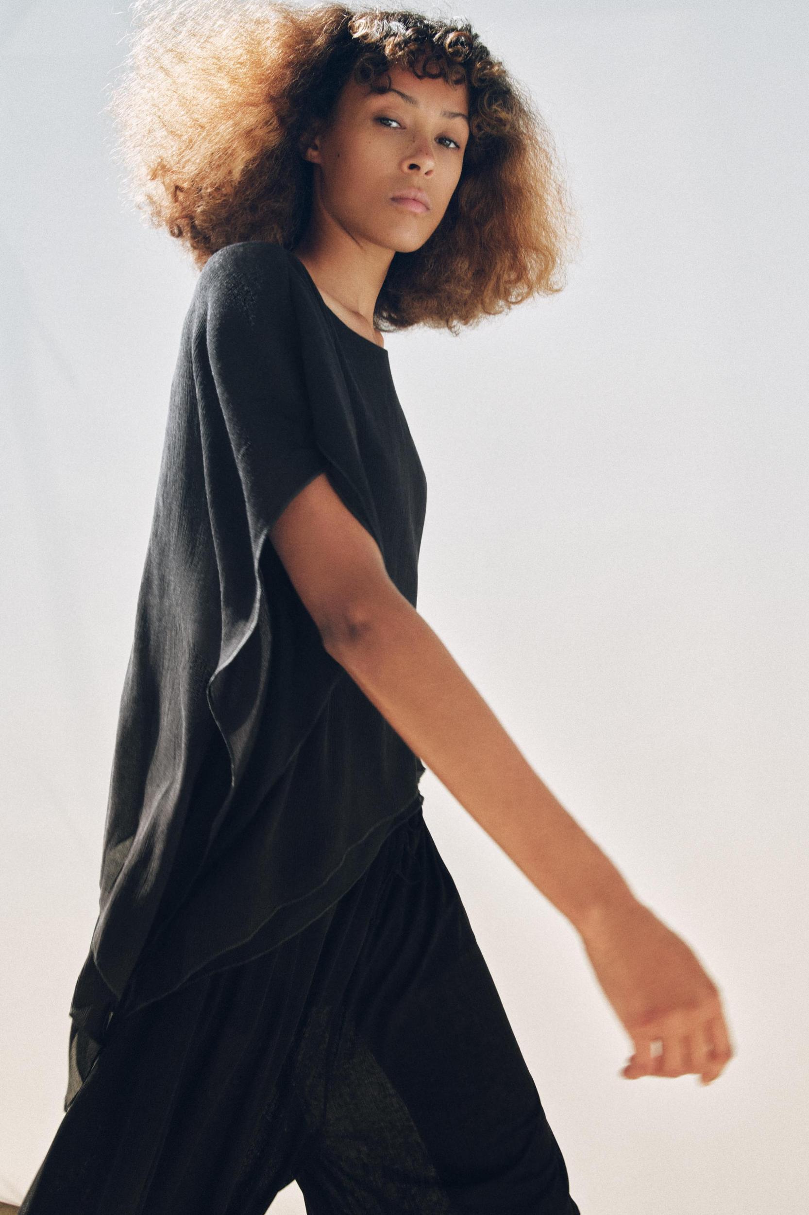 ASYMMETRIC TEXTURED CAPE Product Image