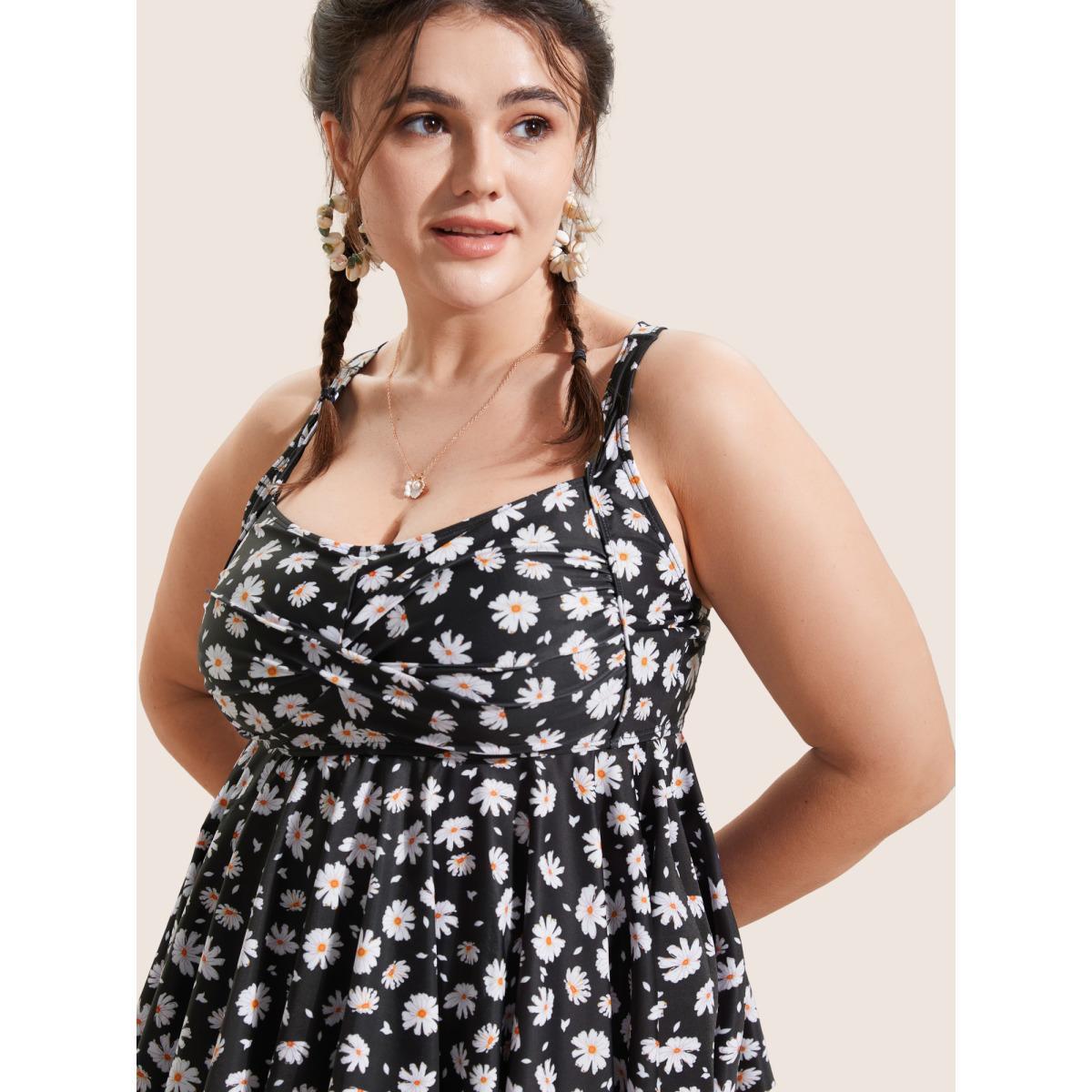 Plus Size Ditsy Floral Crossover Heart Neckline Swim Top Women's Swimwear Black Beach Twist High stretch Bodycon Heart neckline Curve Swim Tops BloomChic 10/M Product Image