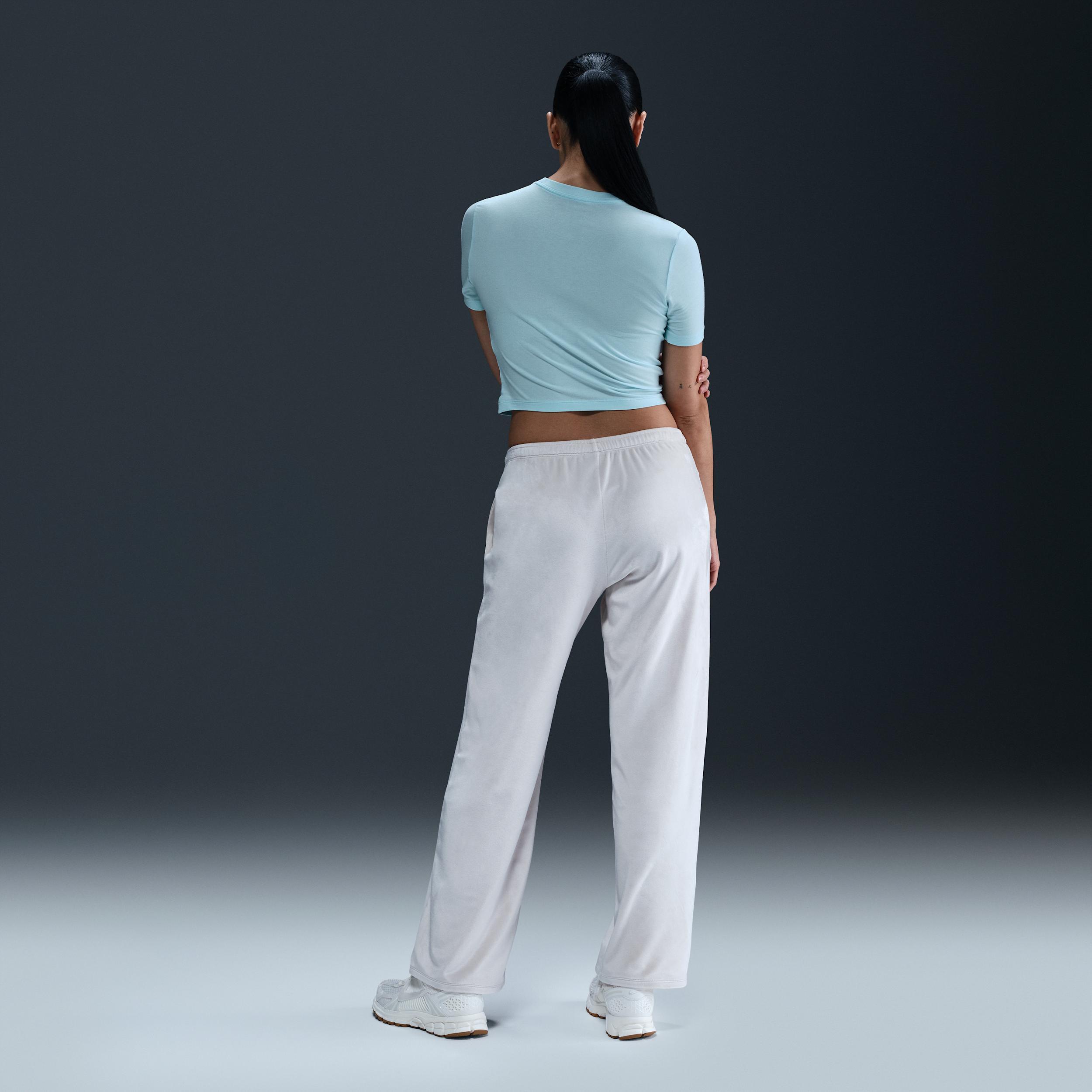 Nike Sportswear Chill Knit Women's Slim Cropped T-Shirt Product Image