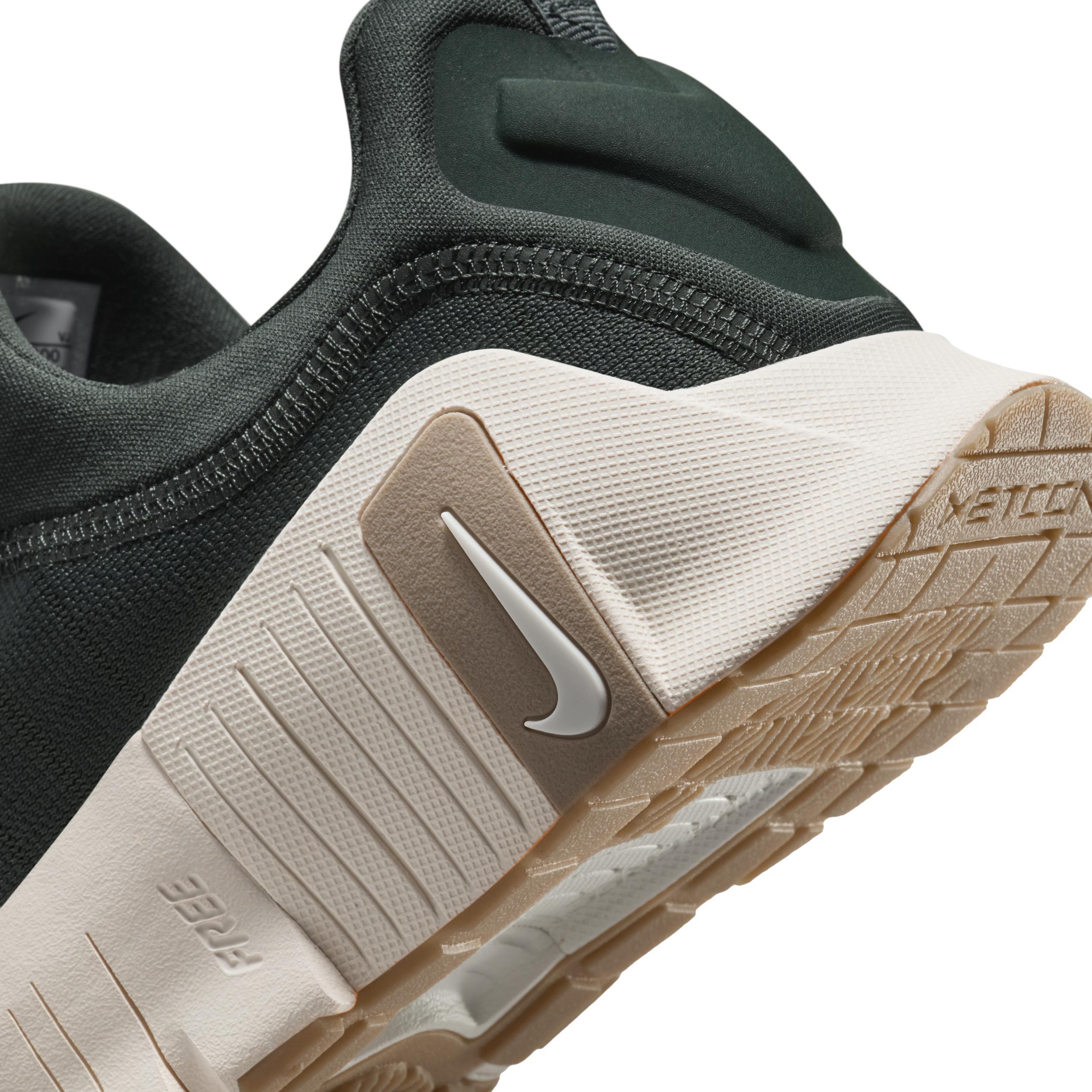 Nike Women's Free Metcon Workout Shoes Product Image