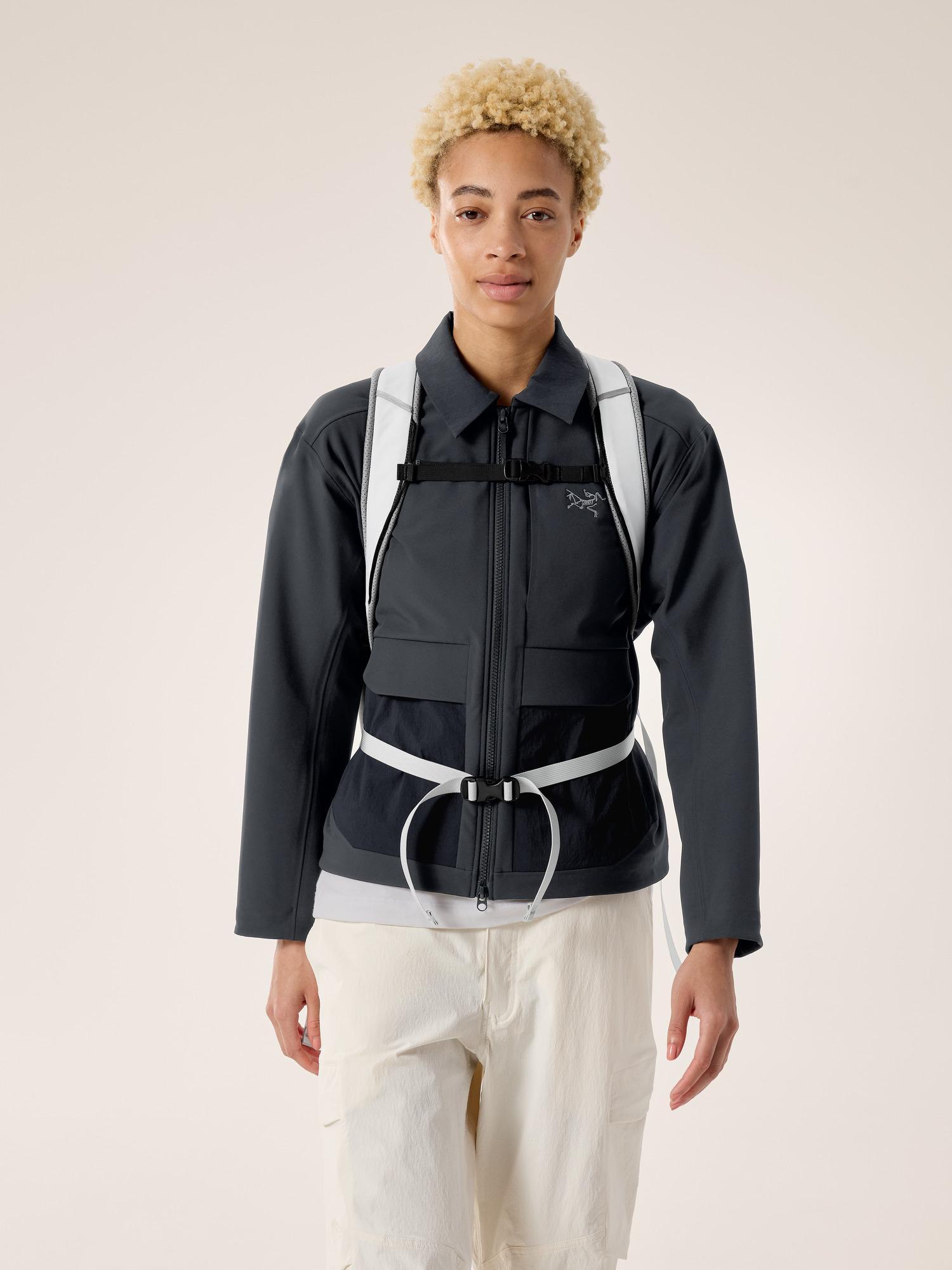 Mantis 16 Backpack Product Image