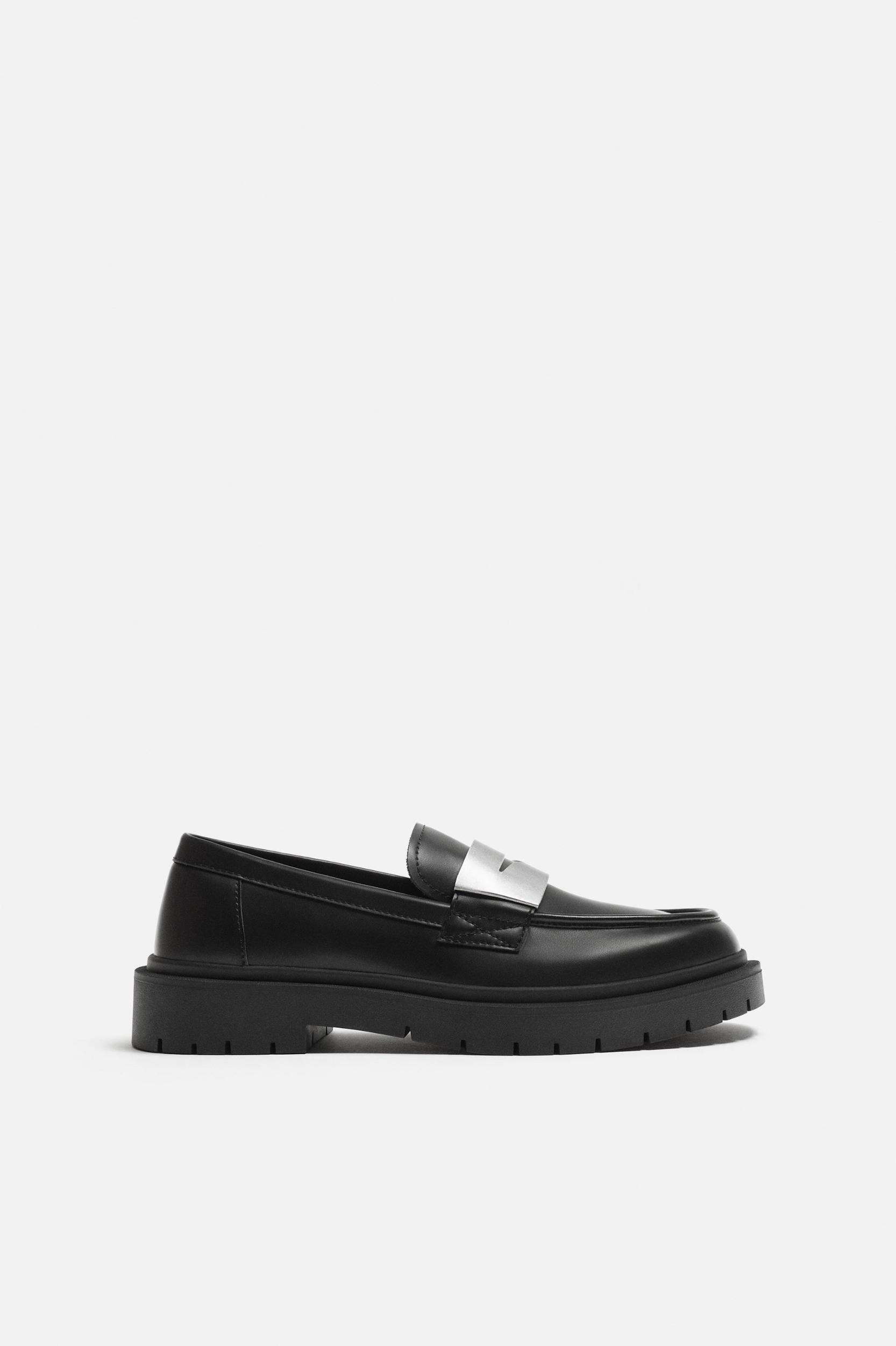 APPLIQUÉ LOAFERS Product Image