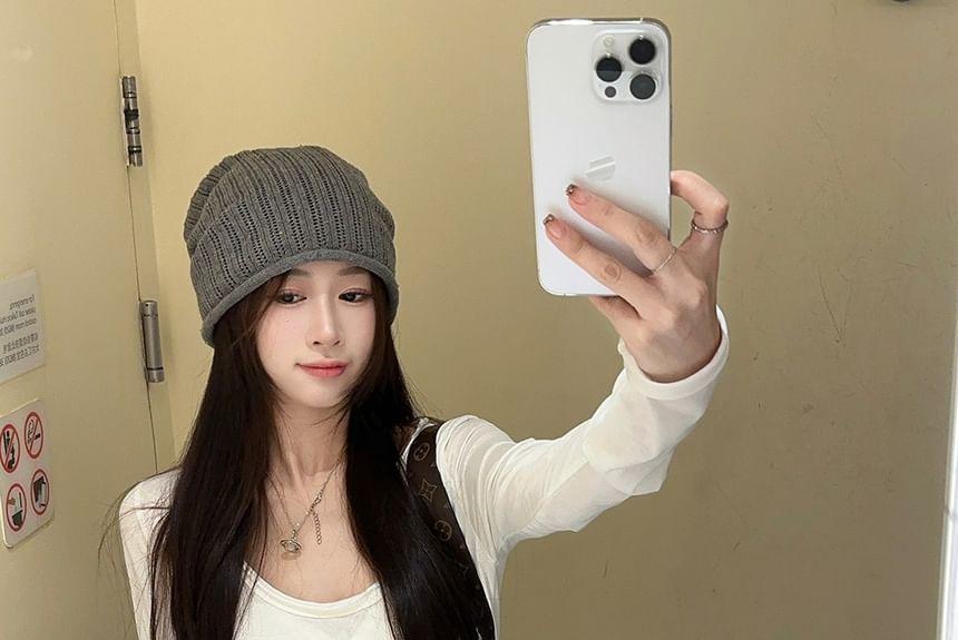 Long Sleeve Scoop Neck Plain Tee Product Image