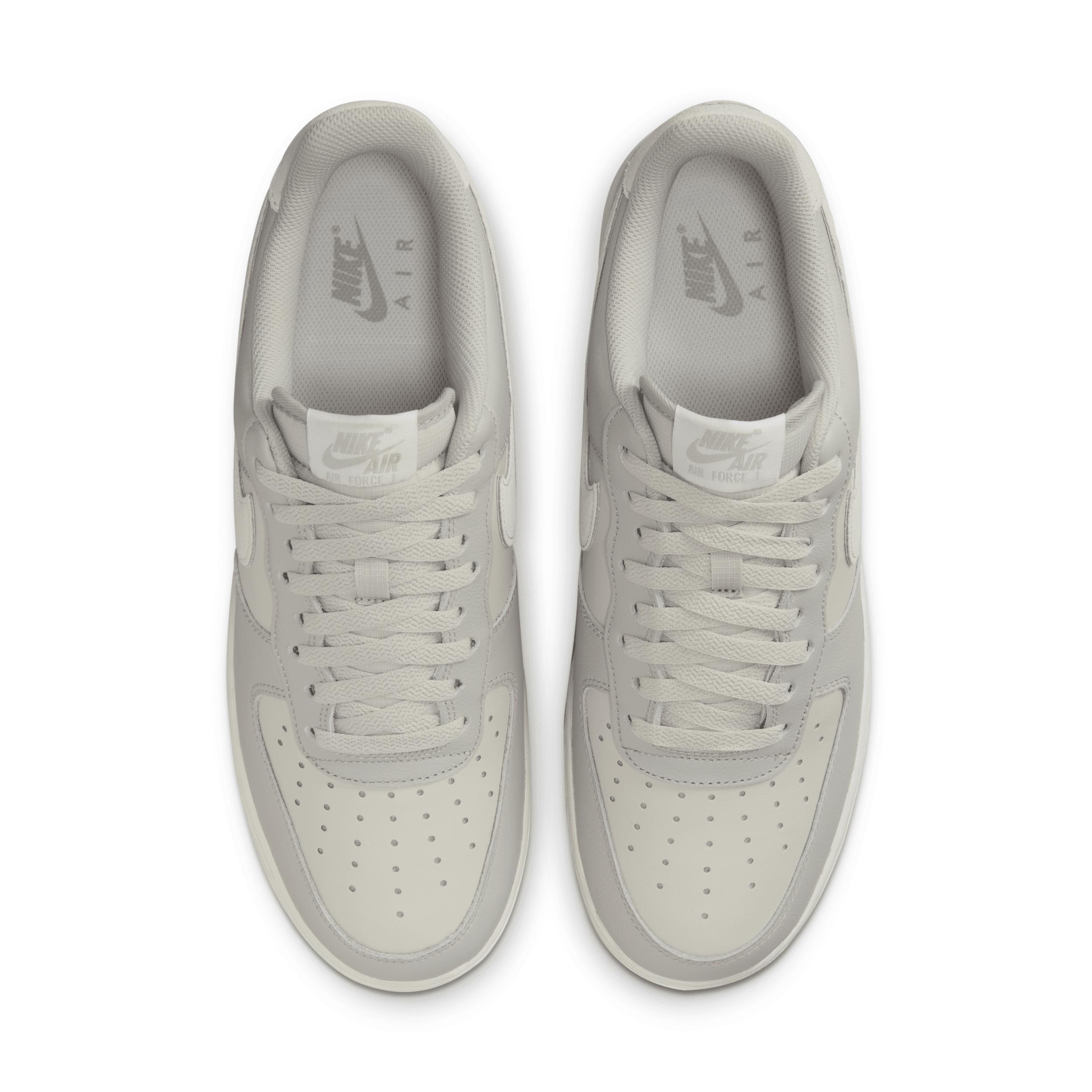 Nike Air Force 1 '07 LV8 Men's Shoes Product Image