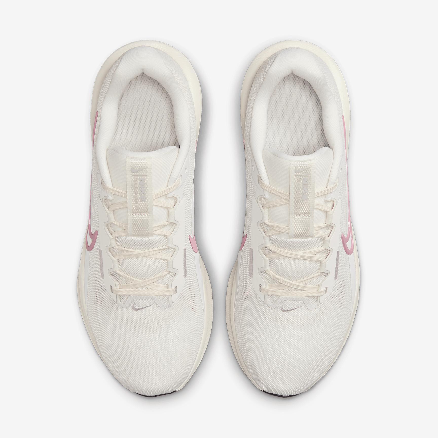 Nike Downshifter 13 Women's Road Running Shoes Product Image