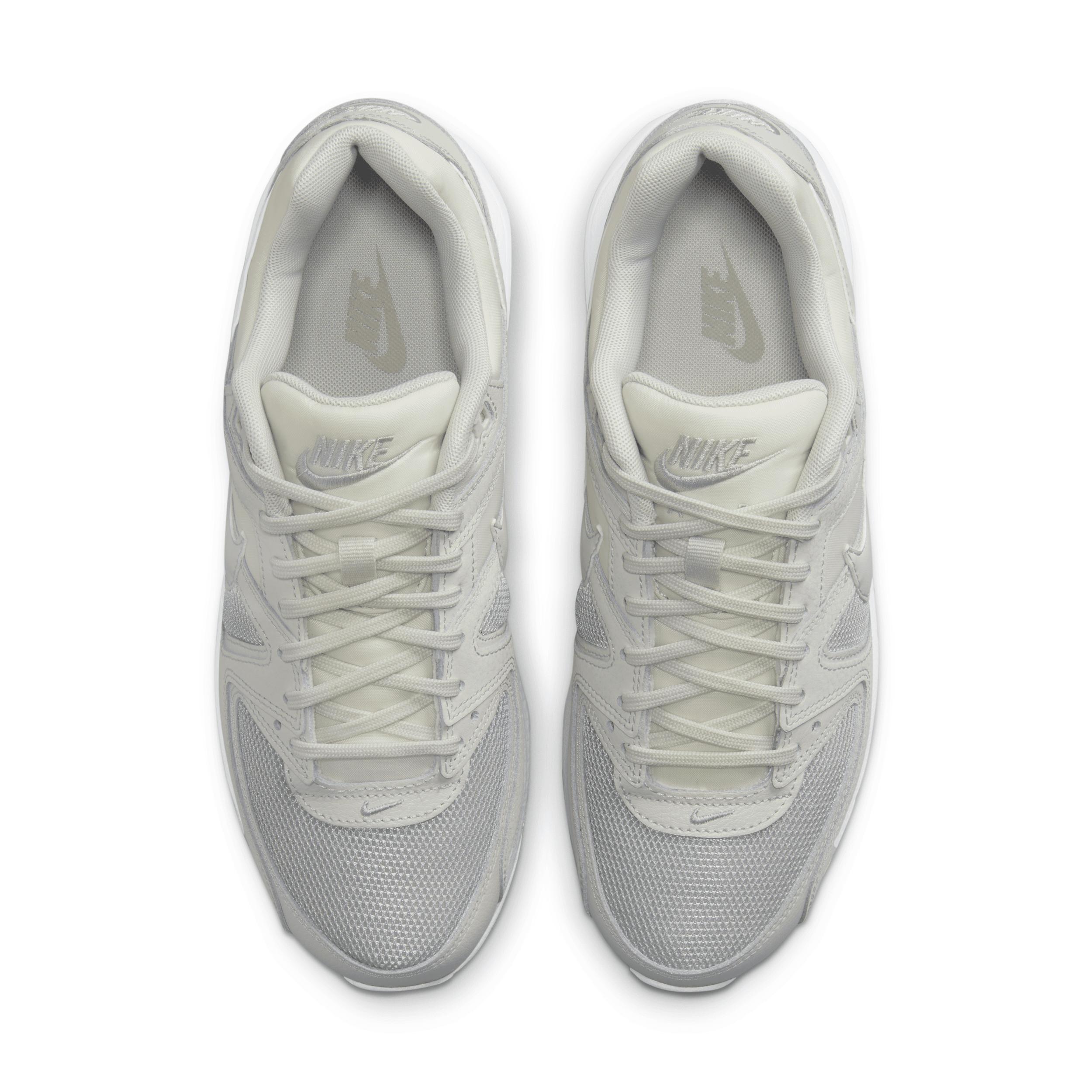 Nike Women's Air Max Command Shoes Product Image