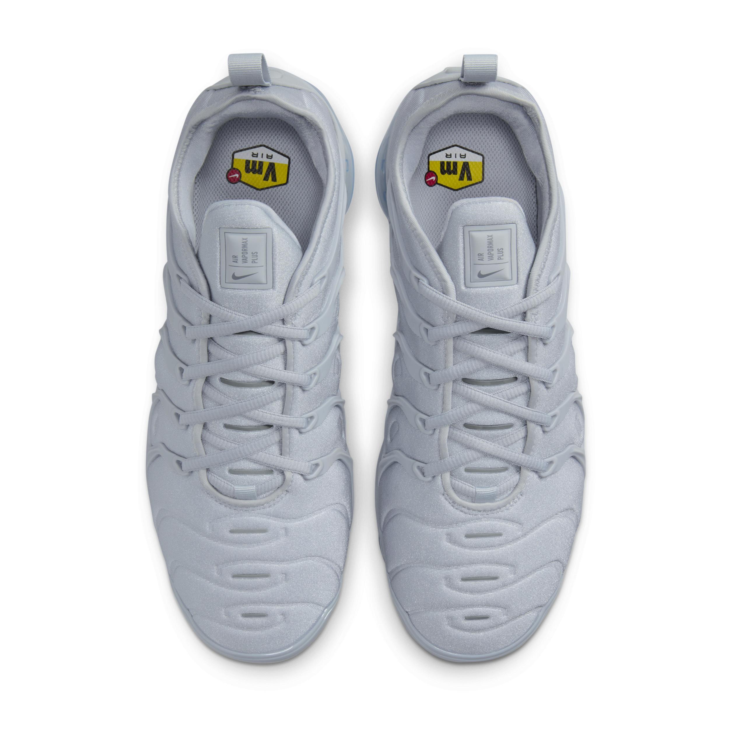 Nike Men's Air VaporMax Plus Shoes Product Image