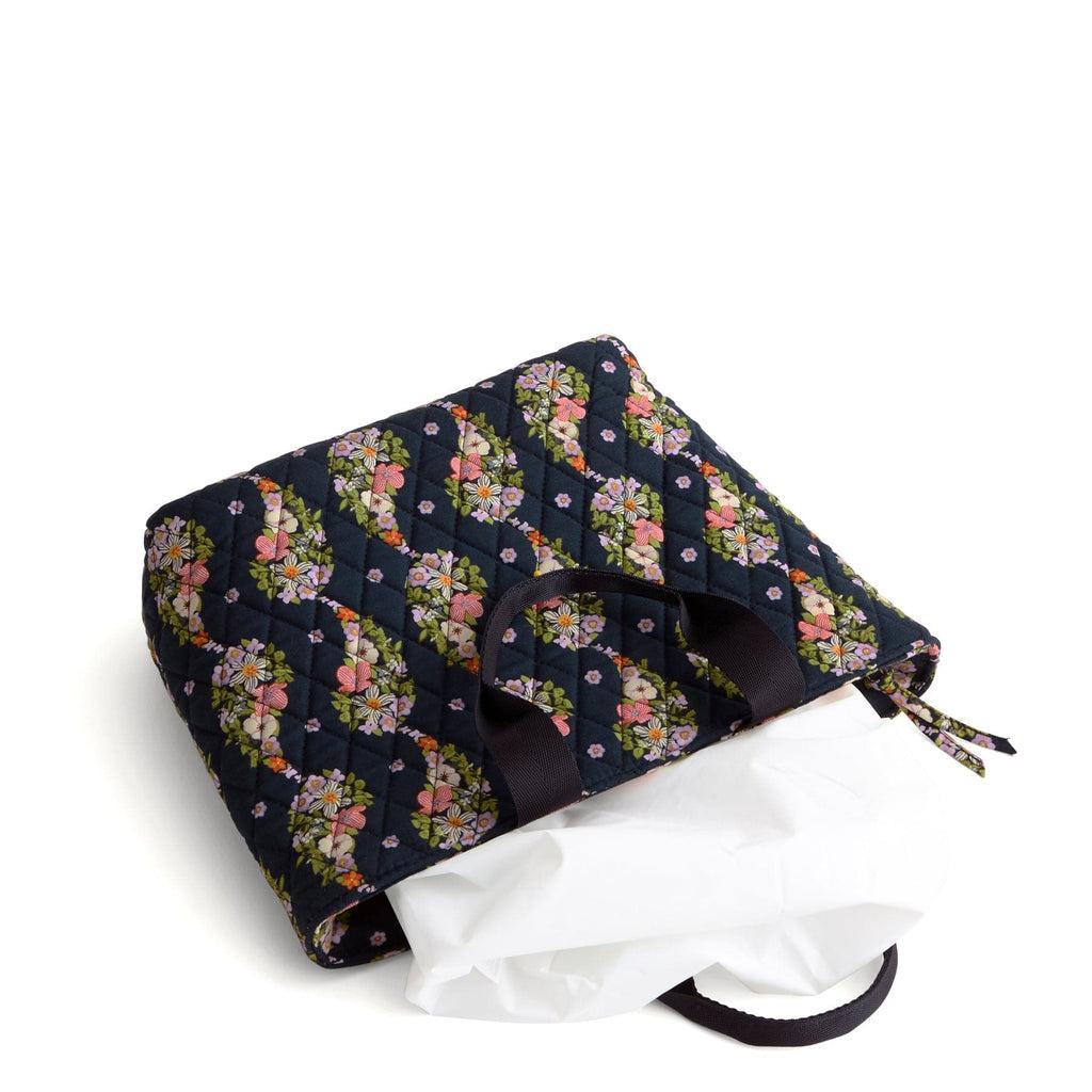 Outlet Essential Lunch Tote Product Image
