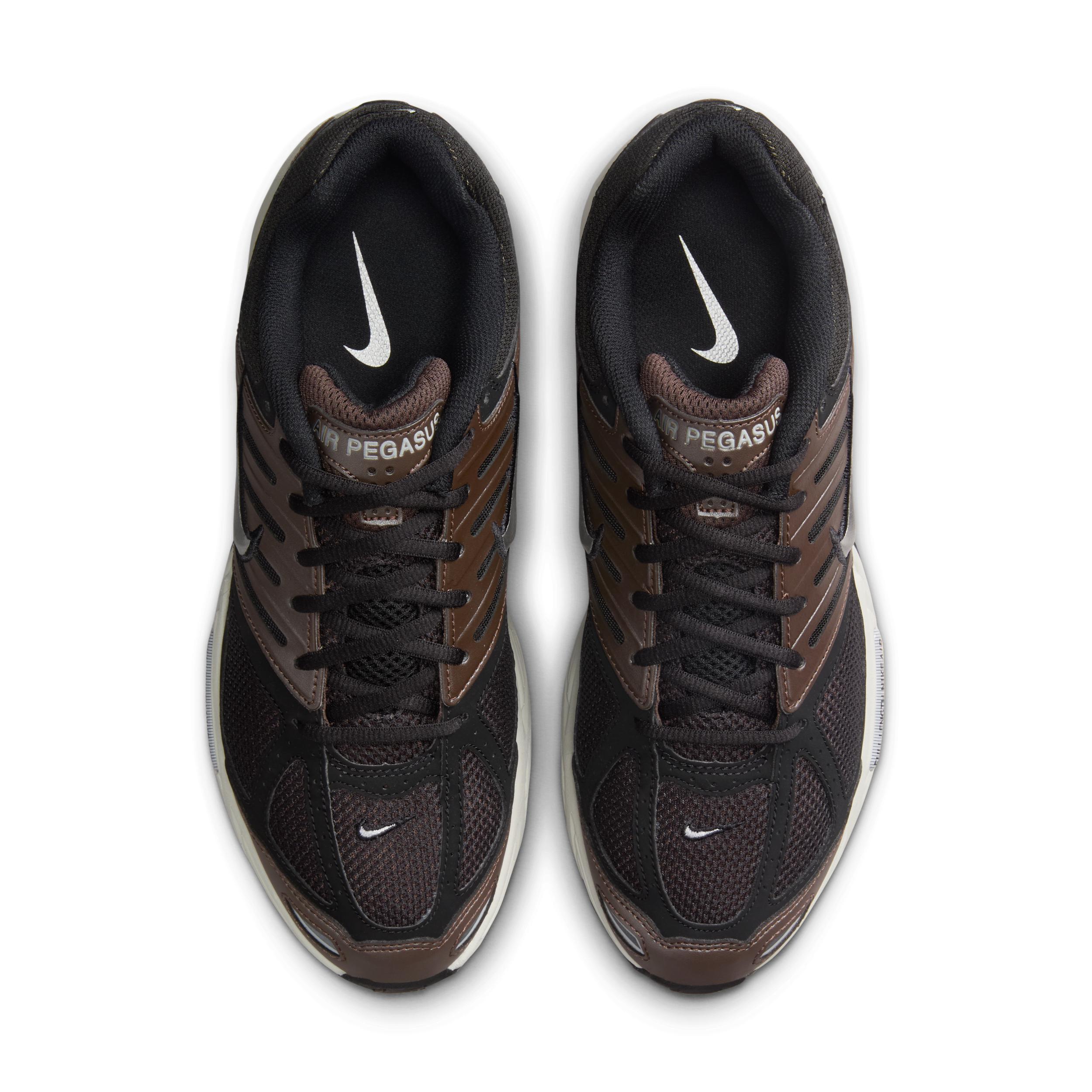 Nike Mens Air Pegasus 2005 Casual Shoes Product Image