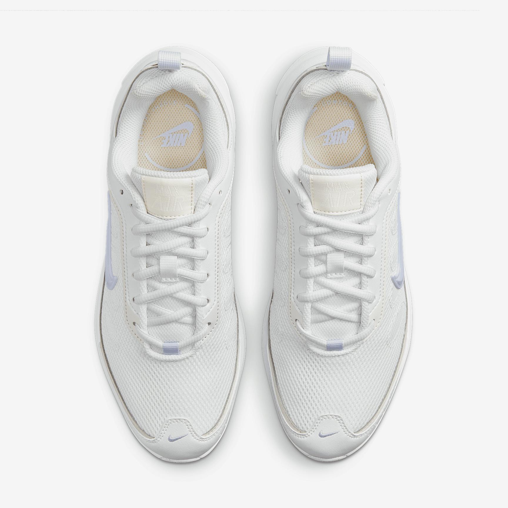 Nike Women's Air Max AP Shoes Product Image