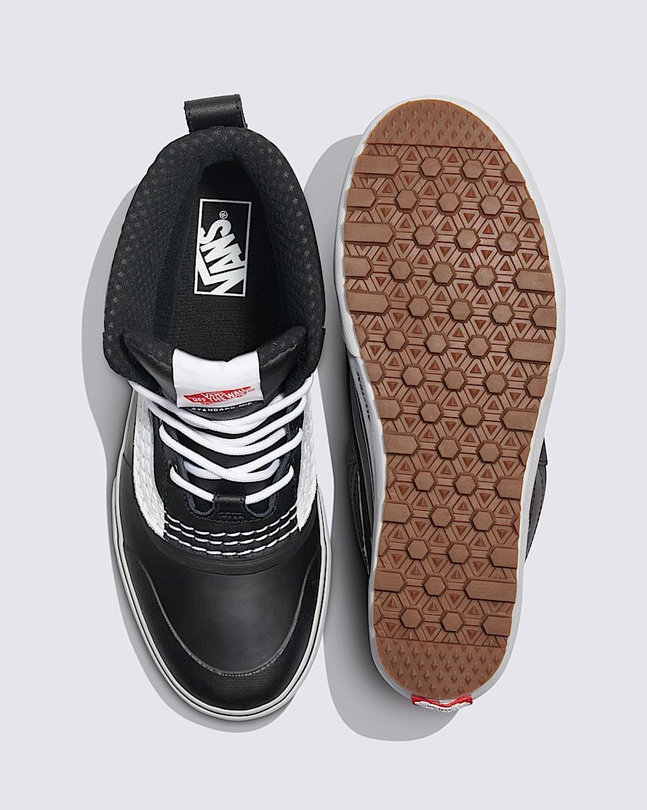 Standard Mid Waterproof Boot in Black| Vans US Product Image
