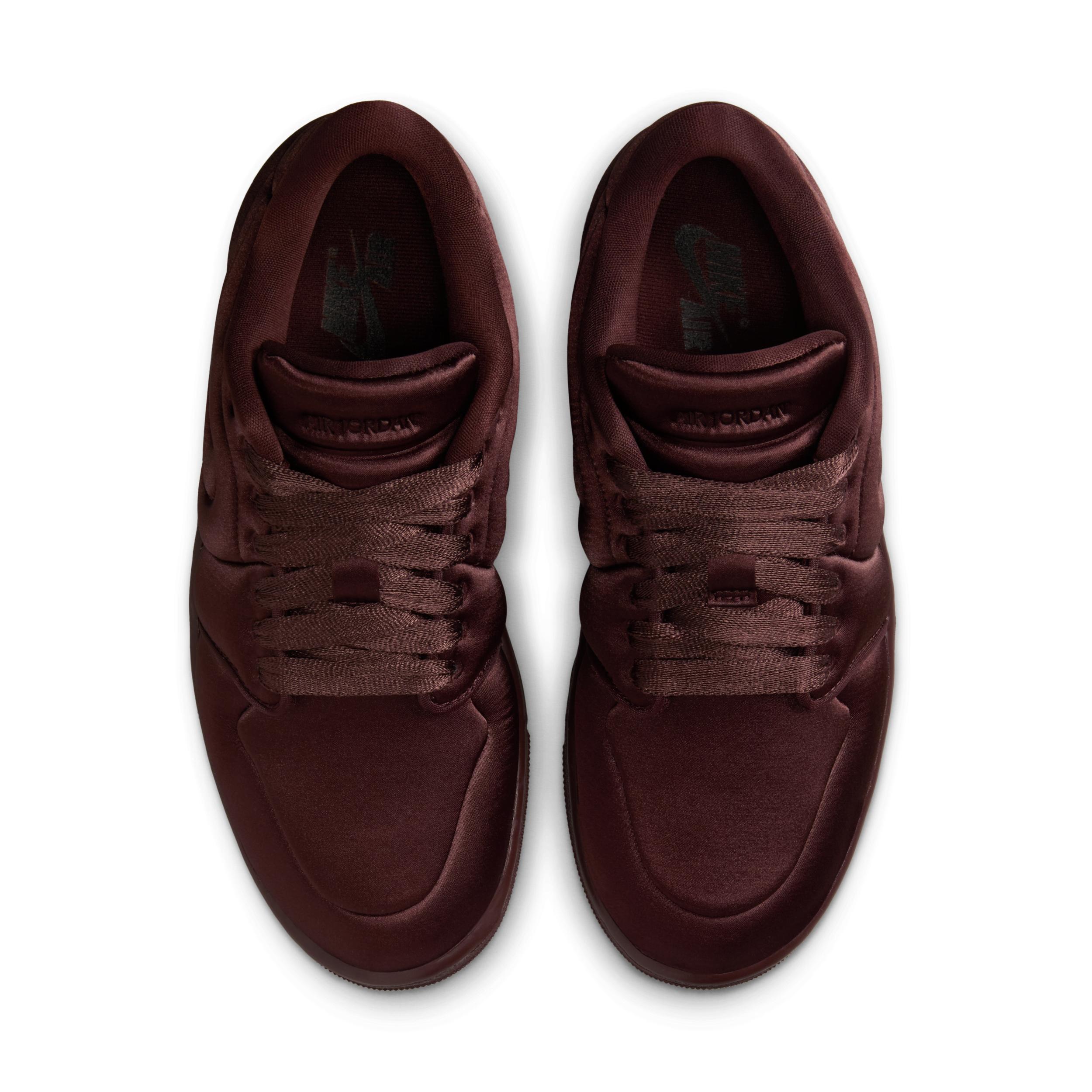 Womens Air Jordan 1 Low Method of Make Shoes Product Image
