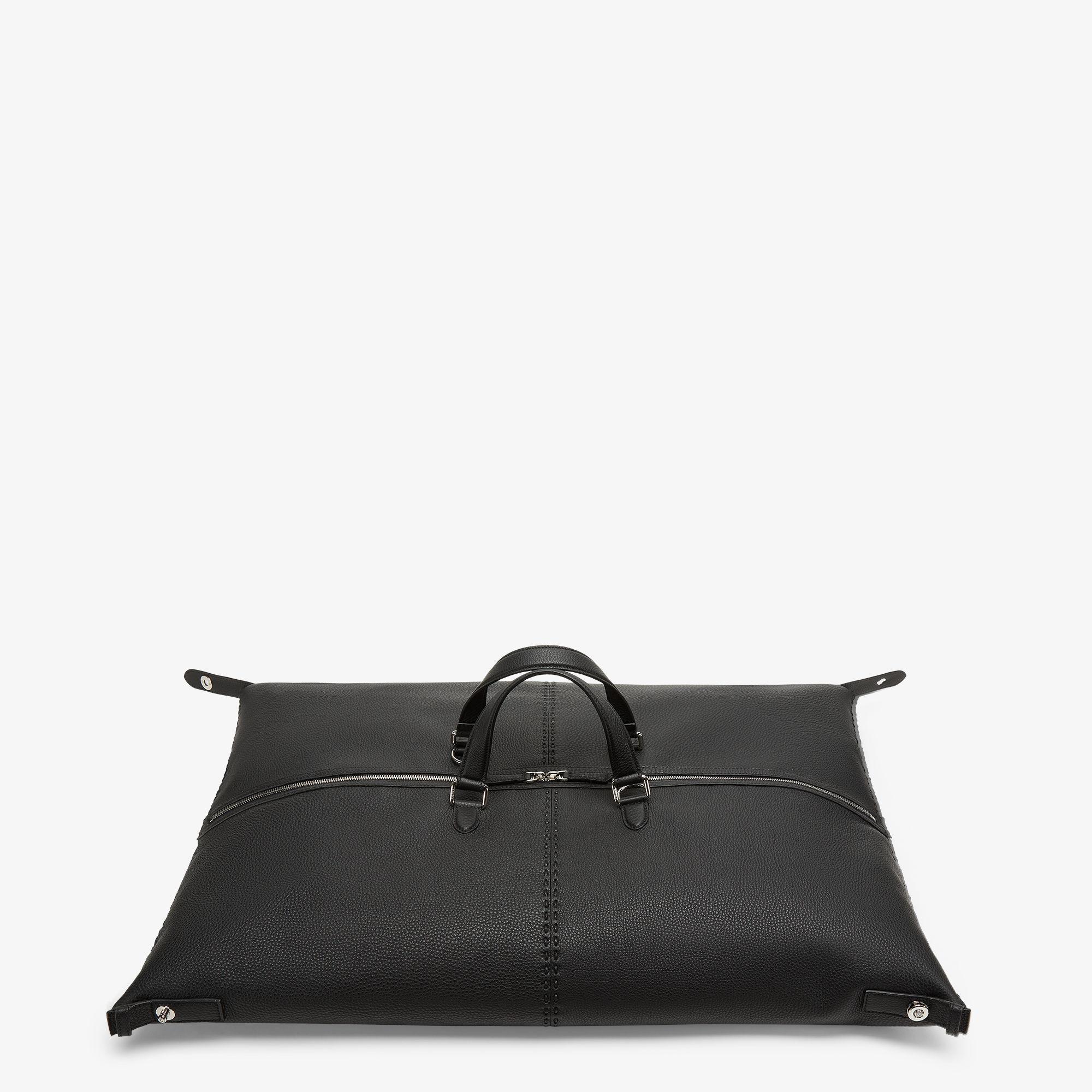 Selleria Fendi Siesta LargeBlack Selleria bag with 568 hand-sewn topstitches Product Image