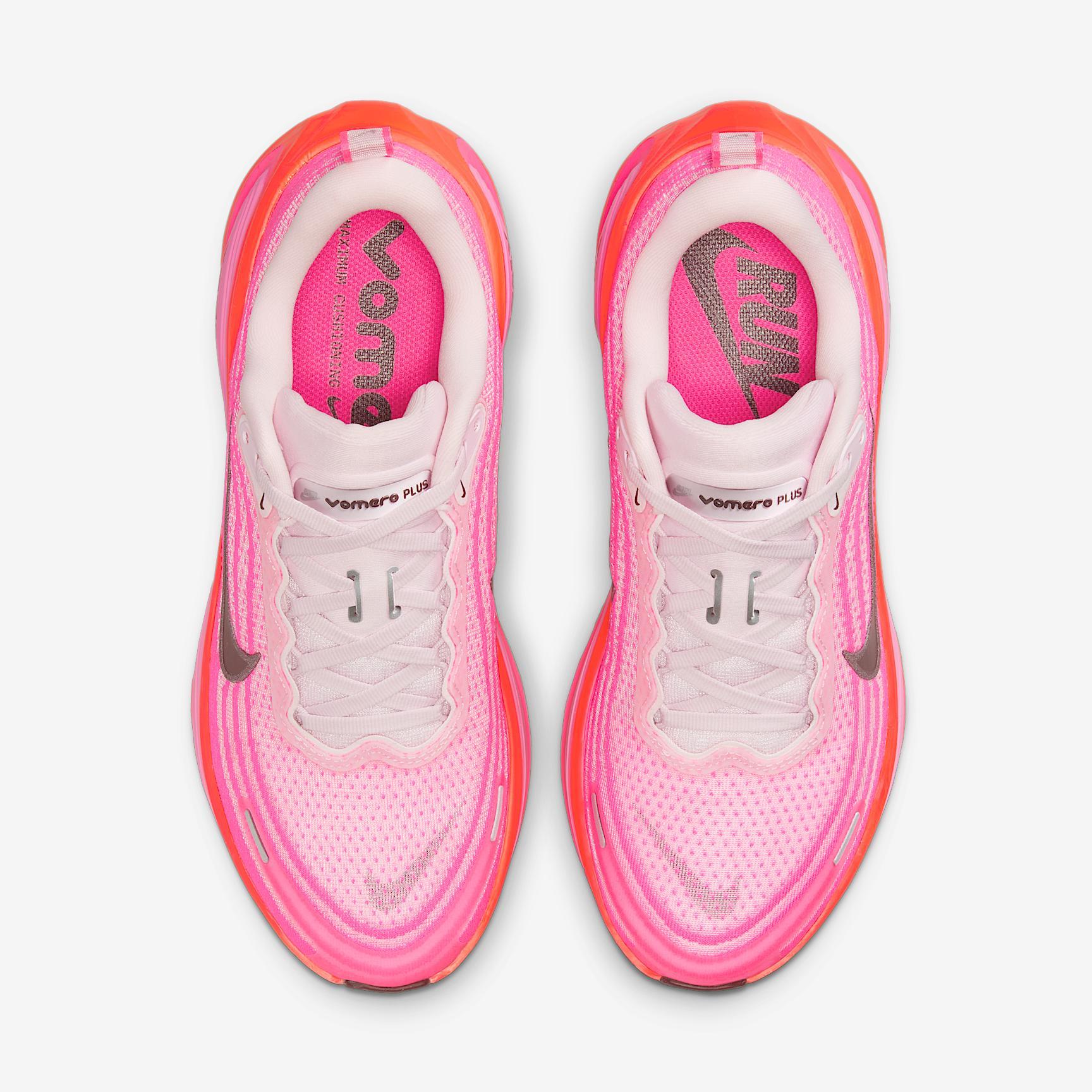 Nike Vomero Plus Women's Road Running Shoes Product Image