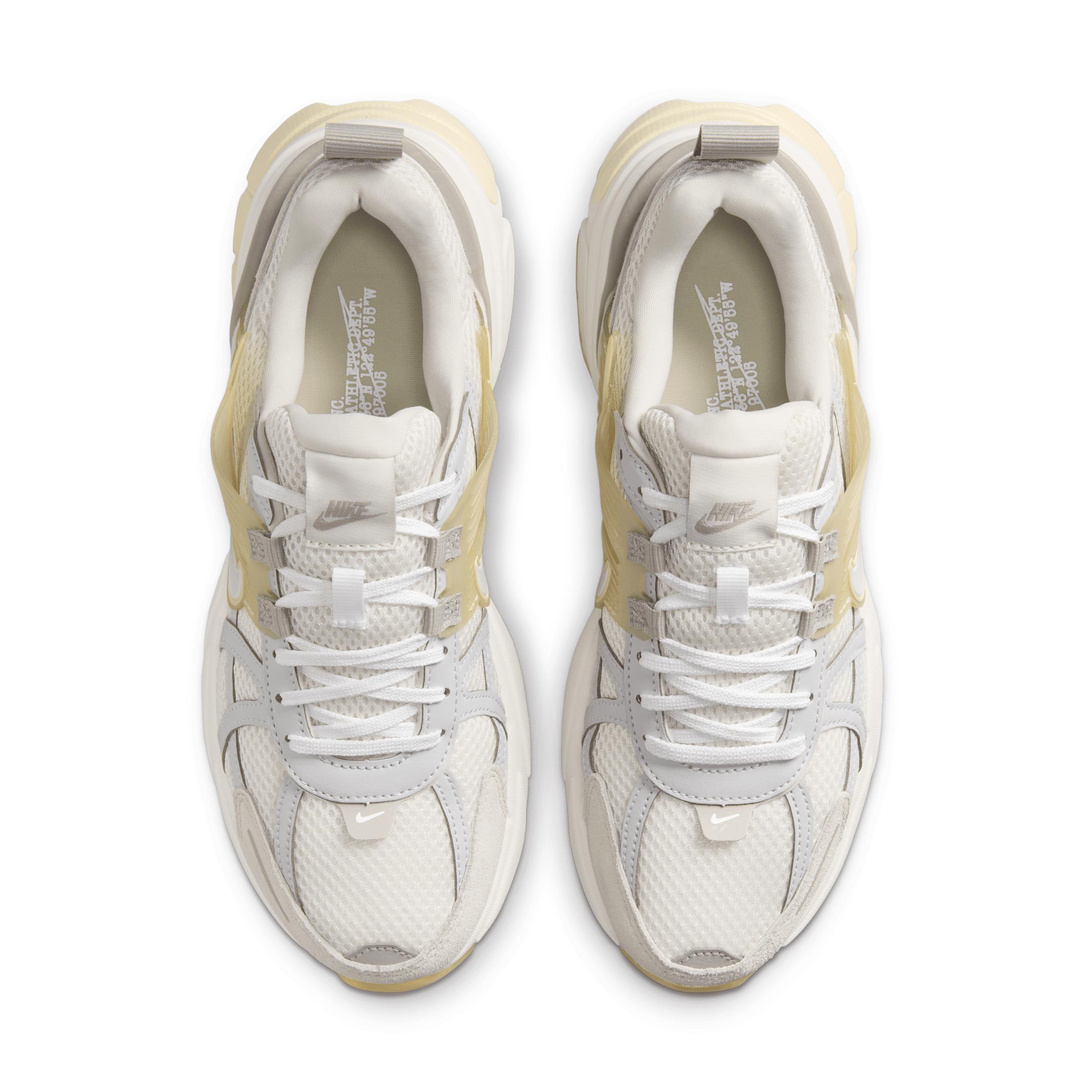 Nike Women's V2K Run Shoes Product Image
