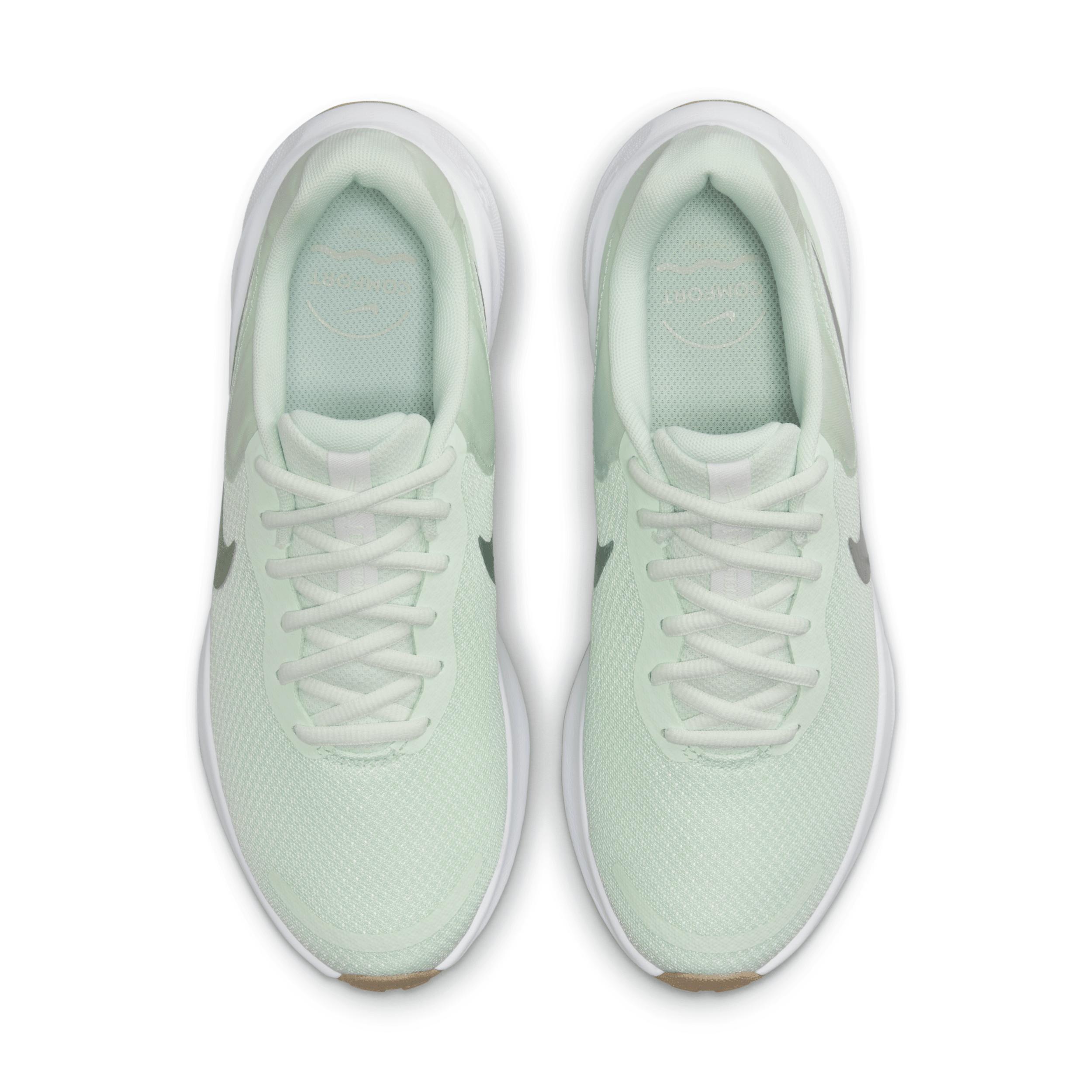 Nike Womens Revolution 7 Running Shoes Product Image