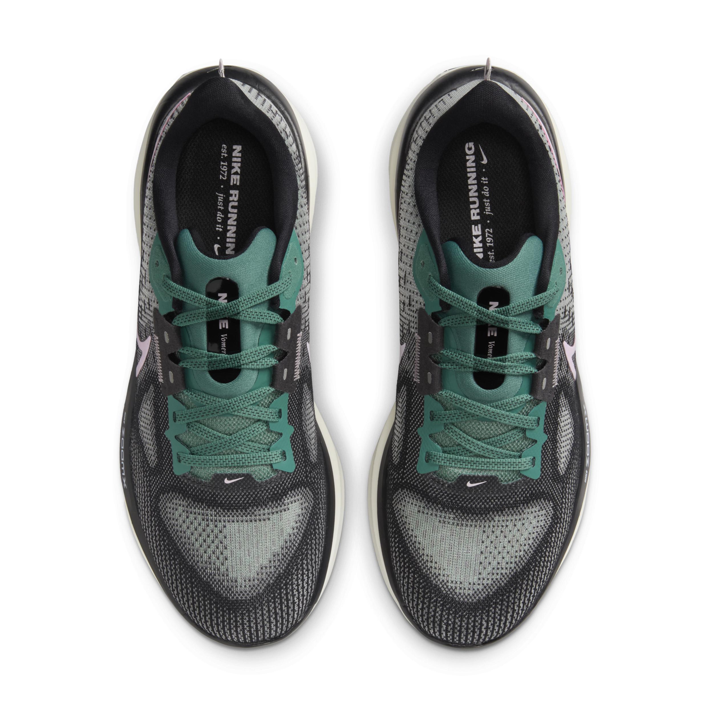 Nike Womens Nike Vomero 17 - Womens Running Shoes Product Image