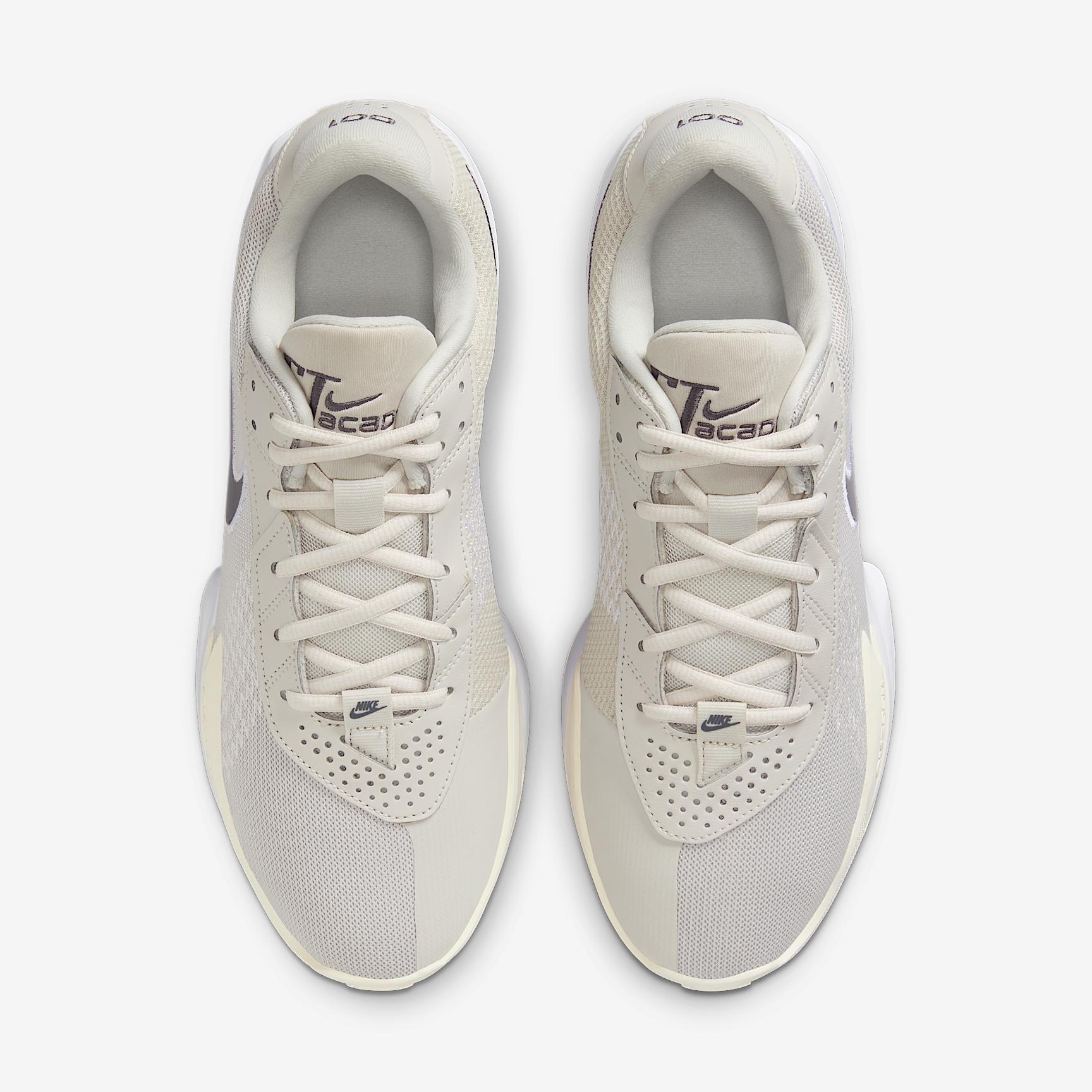 Nike Men's G.T. Cut Academy Basketball Shoes Product Image