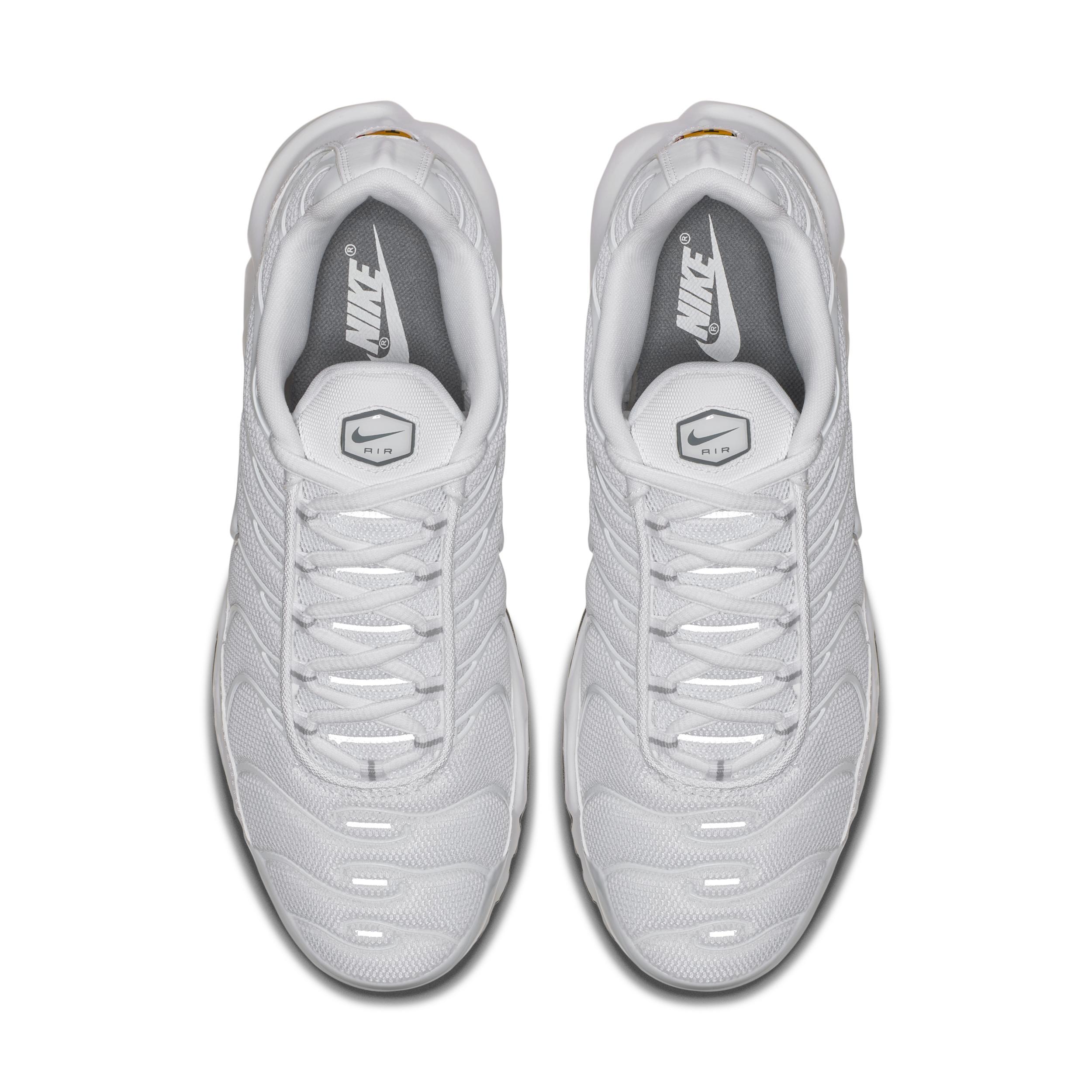 Nike Men's Air Max Plus Shoes Product Image