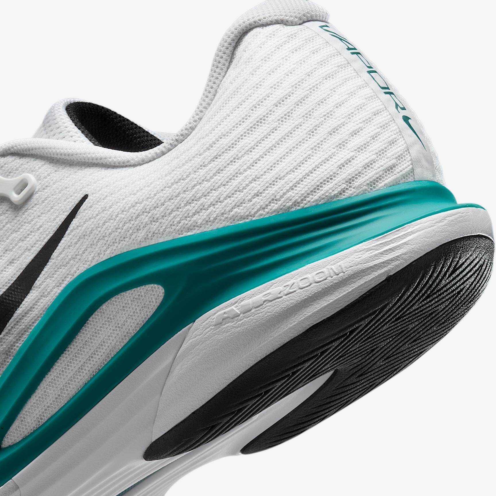 Nike Men's Vapor 12 Hard Court Tennis Shoes Product Image