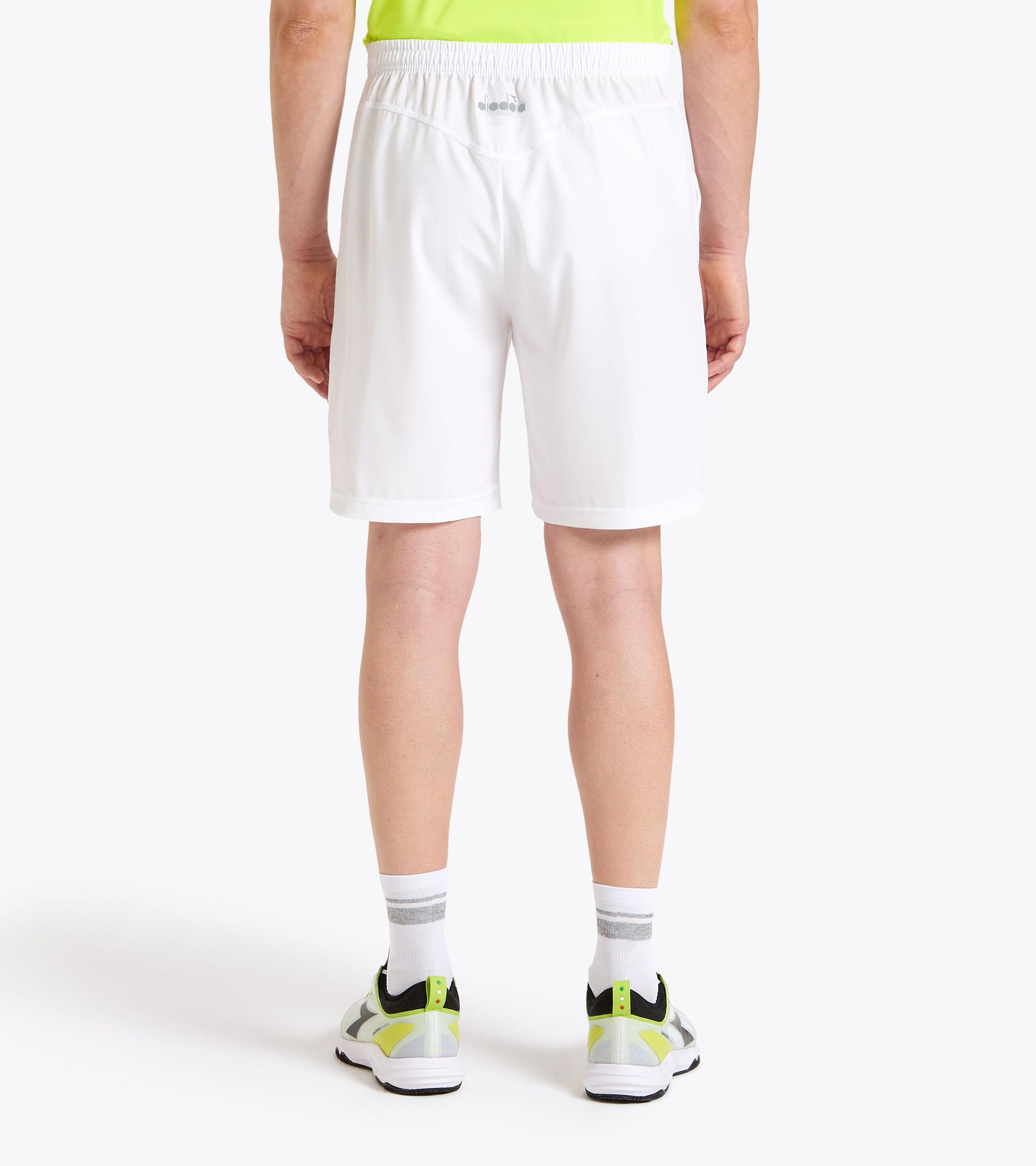 SHORT COURT Product Image