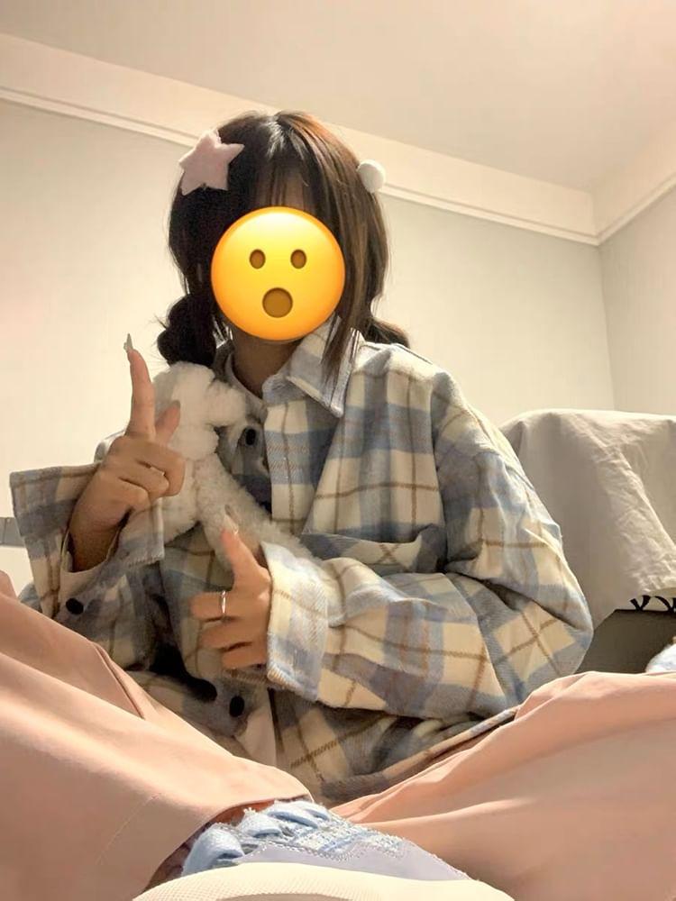 Long-Sleeve Button-Up Plaid Shirt Product Image