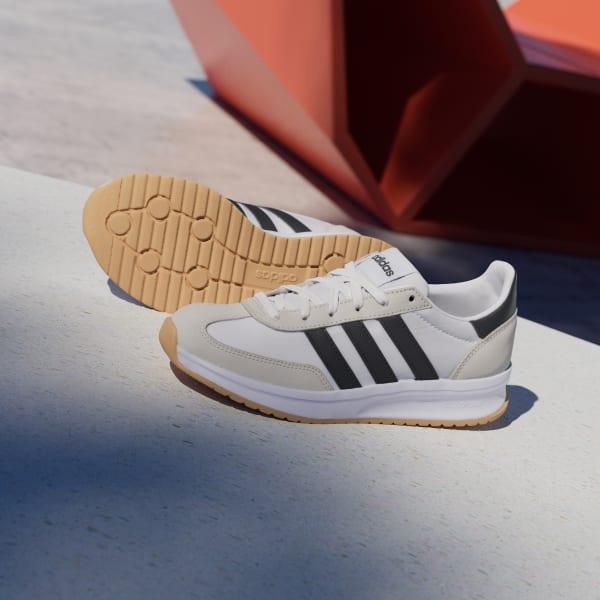 RUN 70s 2.0 Shoes Product Image
