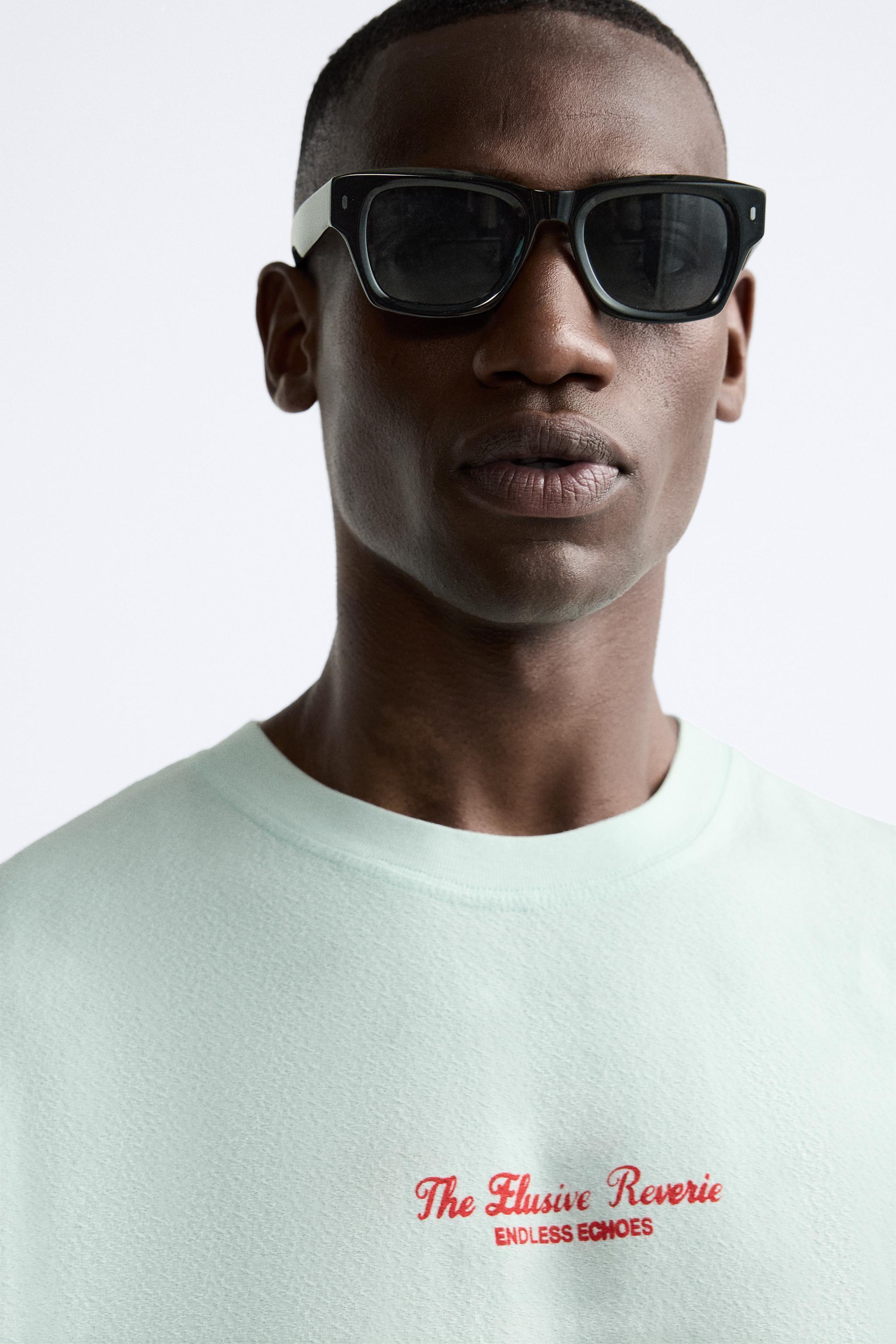 PRINTED TEXT JACQUARD T-SHIRT Product Image
