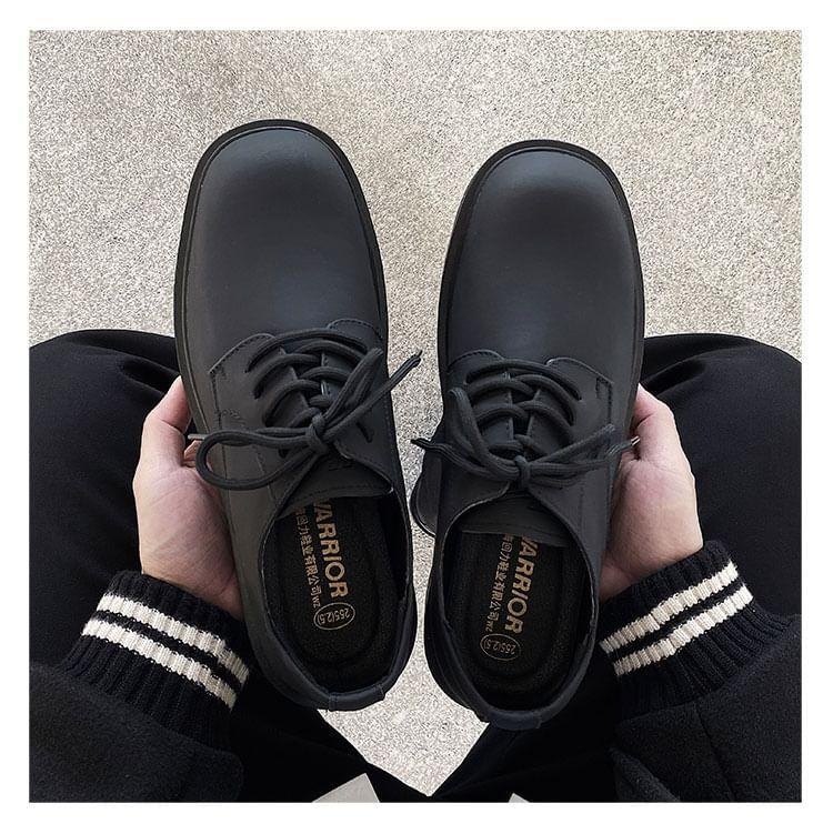 Platform Lace Up Oxford Shoes Product Image